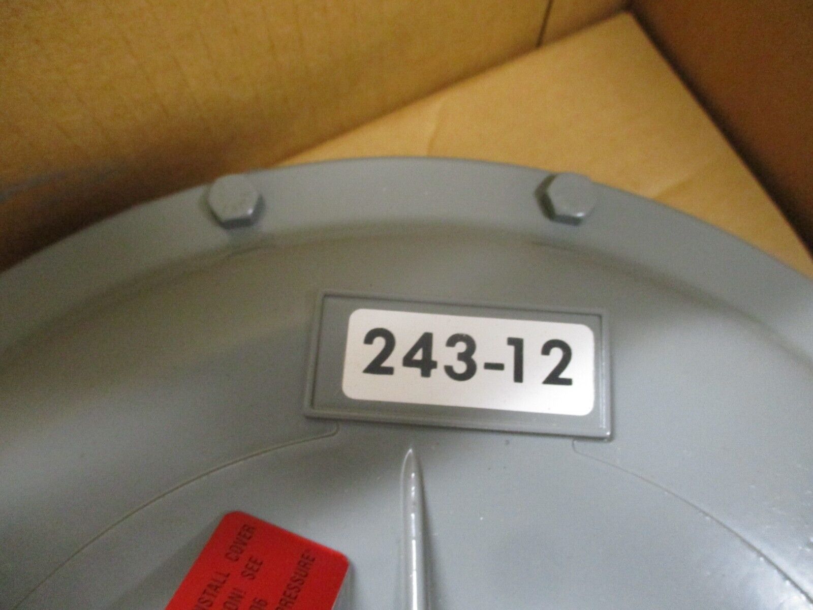 Invensys Regulator 243-12 3/4"-10 orifice 1 1/2" x 1 1/2" Connection New Surplus