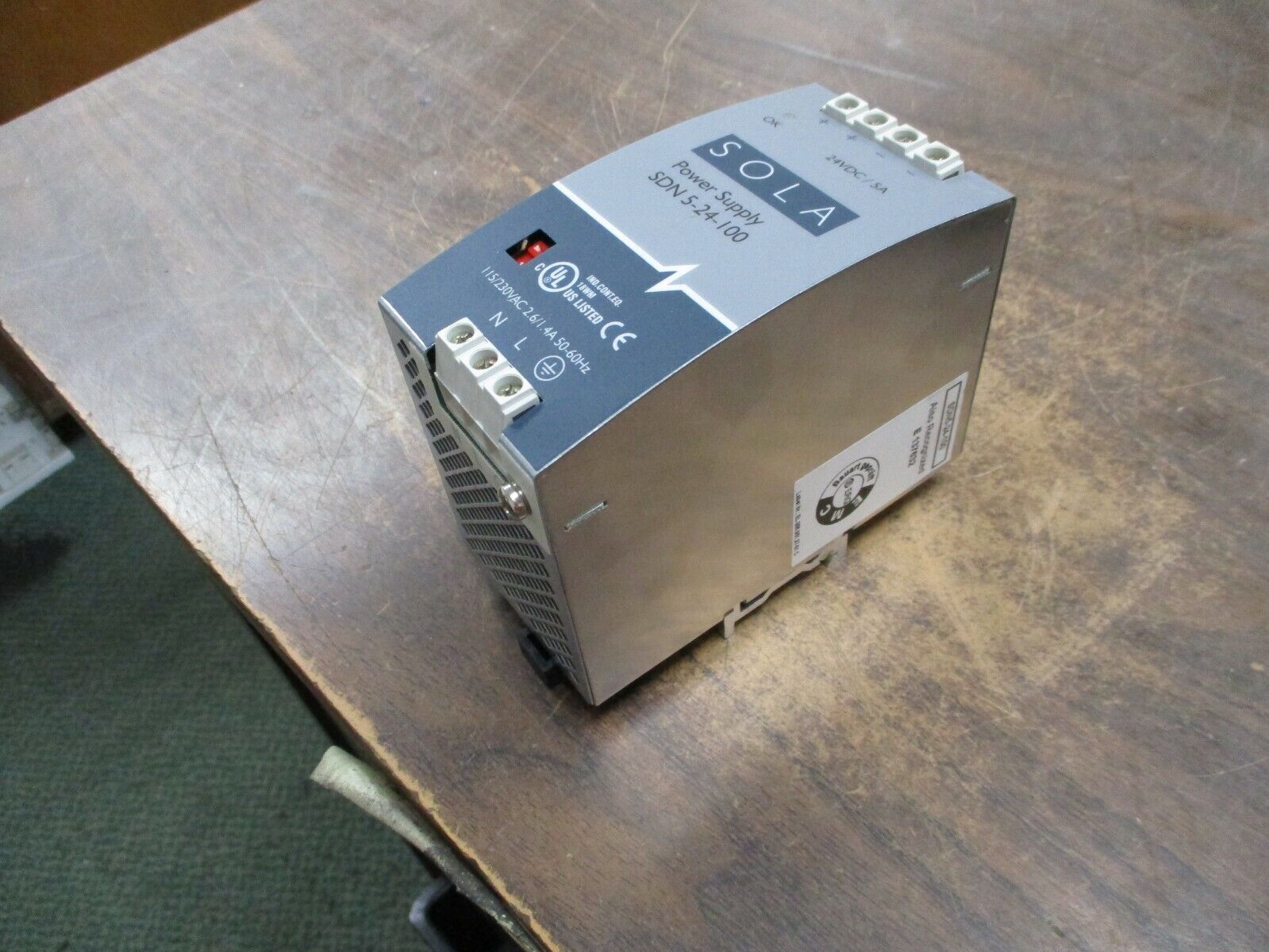 Sola Power Supply SDN 5-24-100 Input:115/230VAC 2.6/1.4A 50-60Hz Used