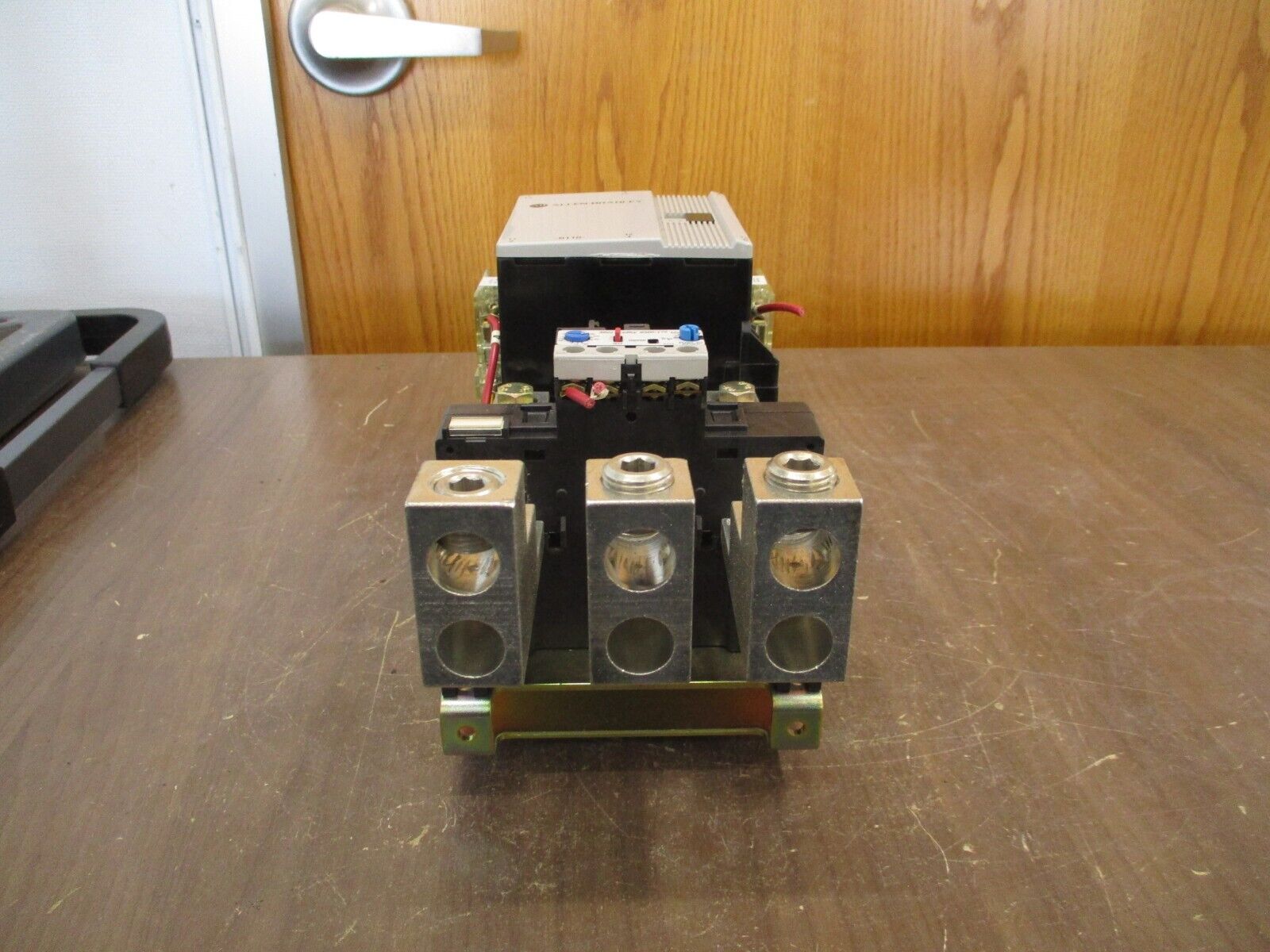 Allen-Bradley Starter 100-B110N*3 / 193-A5L4 120V Coil Trip: 66-110A 600V Used