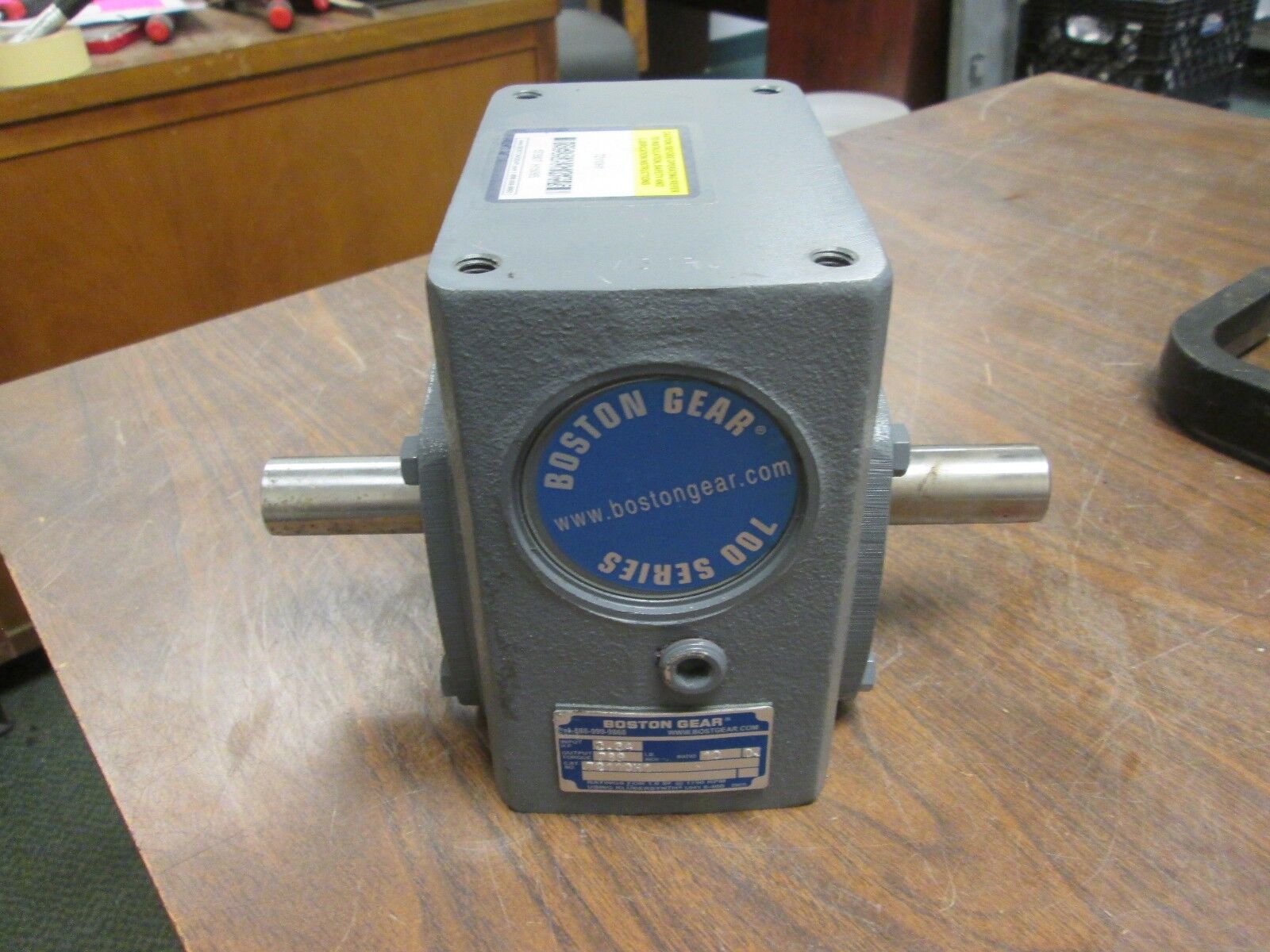 Boston Gear Reducer 72110H1 Ratio 10:1 2.34 HP IN 789 LB-IN Torque Out