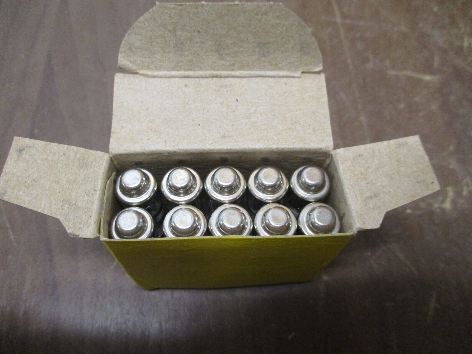 Cooper Bussmann Limitron Fuse FNQ-R-3/4 0.75A 600V *Box of 10* New Surplus