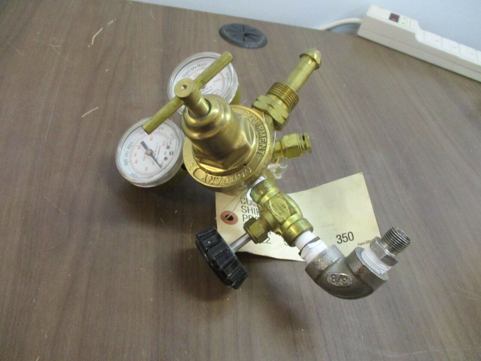 Victor Inert Gas Regulator VTS 250C 3000 PSIG Used