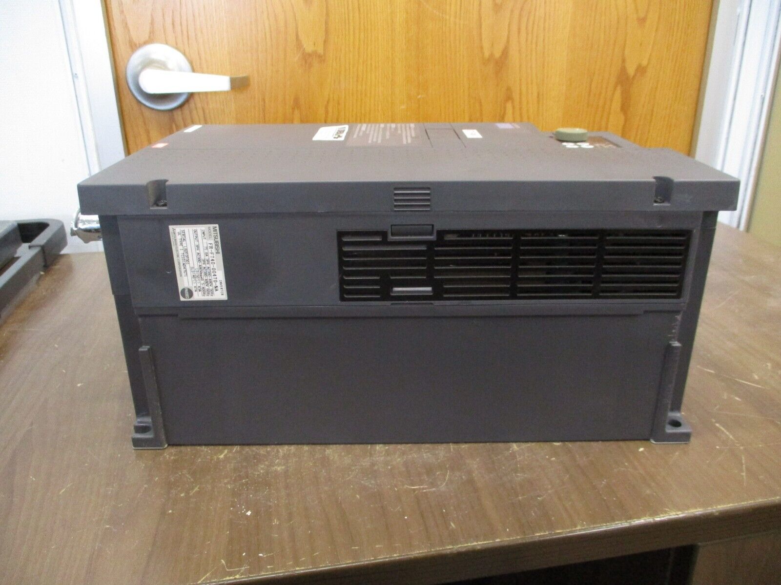 Mitsubishi F700 AC Drive FR-F740-00470-NA 30HP 3Ph w/ Keypad Used