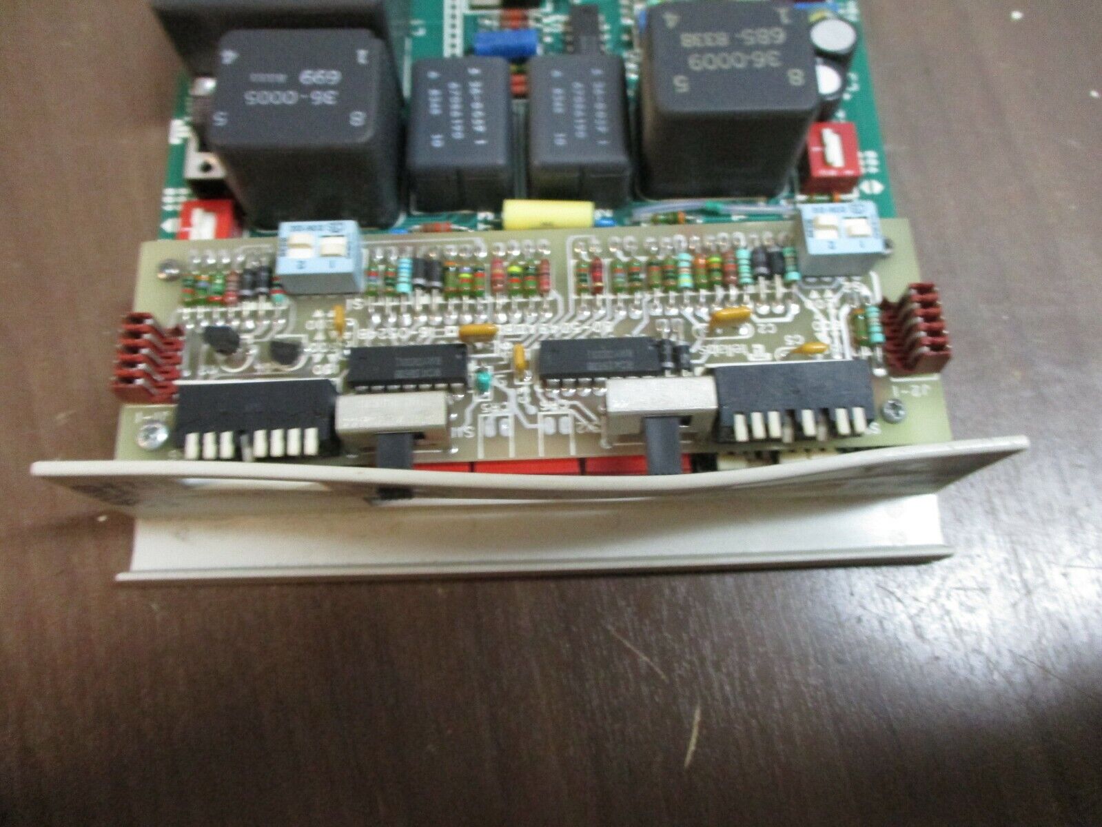 Tellabs 4024B NTE 2W-4W Repeater Module 814024B *Bent Cover* Used