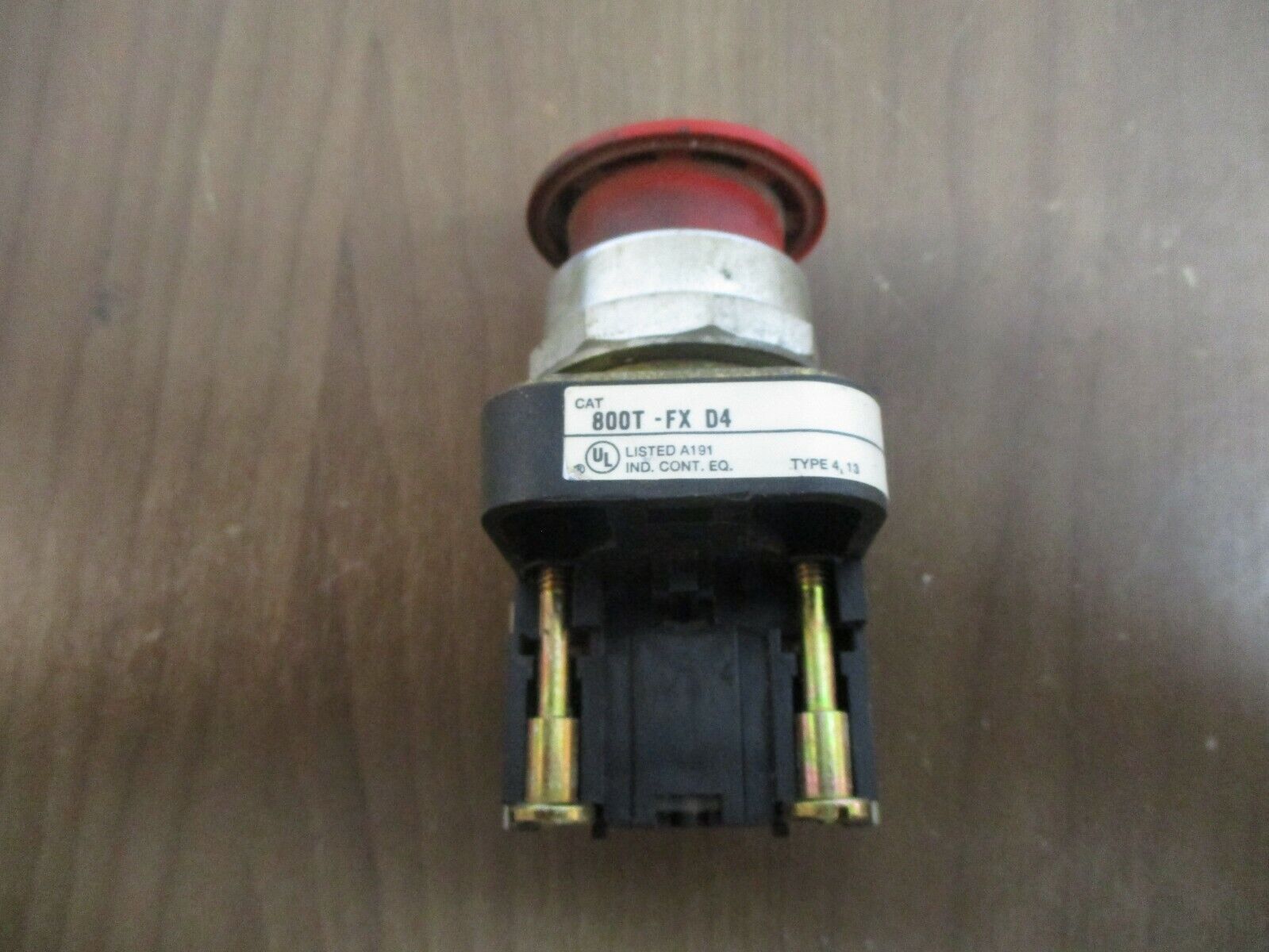 Allen-Bradley Mushroomhead Push Button 800T-FX D4 Ser. T Red Used