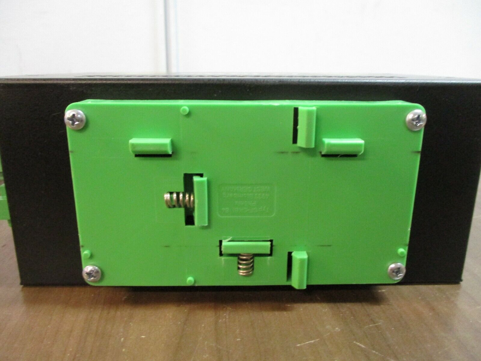 N-Tron 3-Slot Chassis w/ Ethernet Switch 900B FW. Rev. E 10-30VDC 2A Used