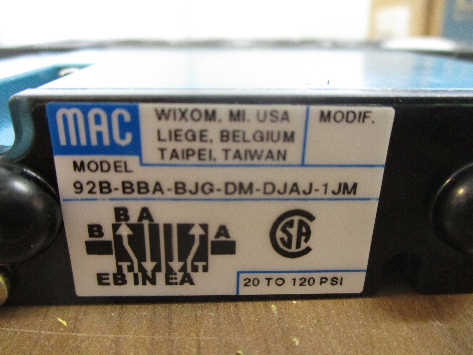MAC Solenoid Valve 92B-BBA-BJG-DM-DJAJ-1JM New Surplus