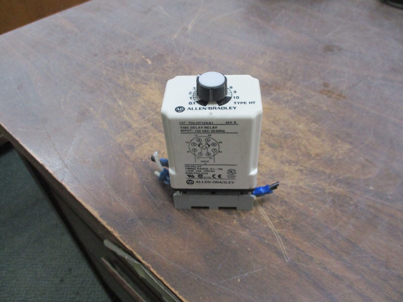 Allen-Bradley Time Delay Relay 700-HT12AA1 Timing Range:.1-10sec Used