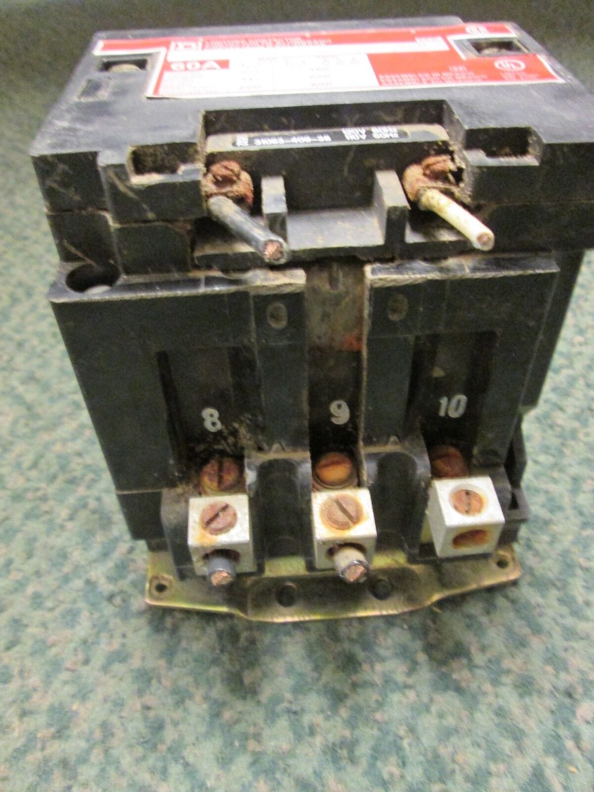 Square D Lighting Contactor 8903SP02 60A 120V coil 3P Used