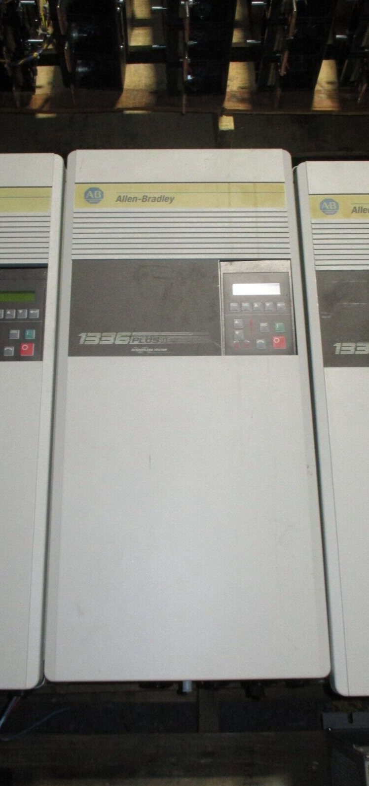 Allen-Bradley 1336 Plus II AC Drive 1336F-B040-AA-EN-L6 40HP 3Ph w/ Keypad Used