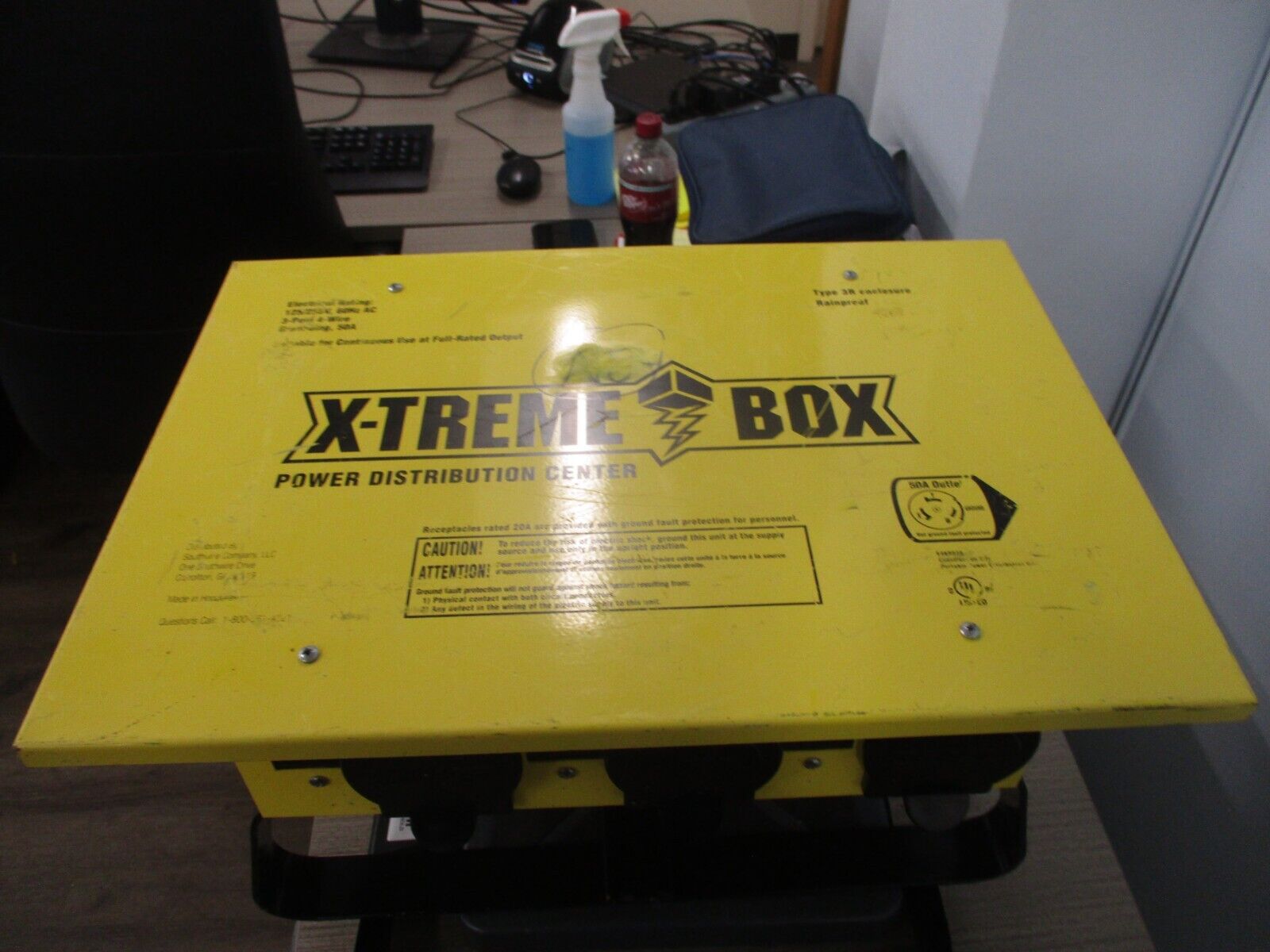 CCI X-Treme Box Power Distribution Center 019603R02 125/250V 60Hz 3P 4W 50A