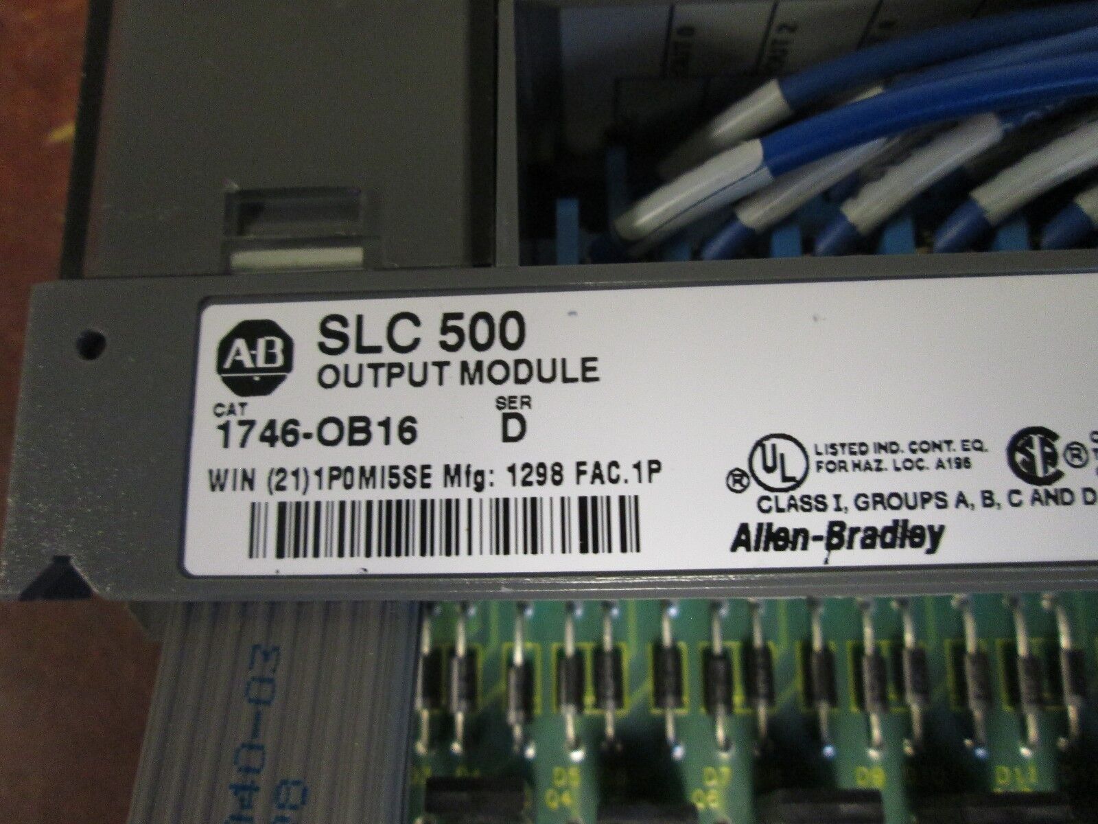 Allen-Bradley SLC 500 DC Output Module 1746-OB16 Series D 10-50 VDC Used