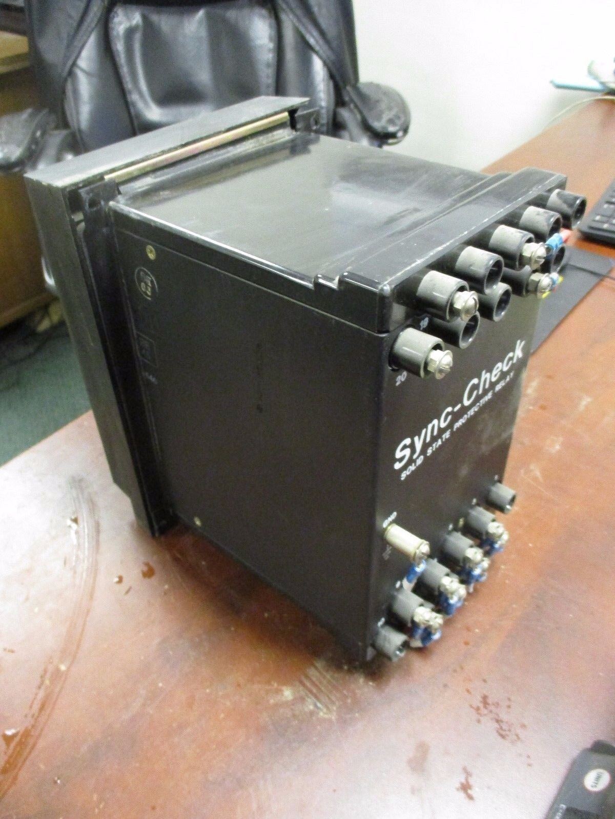 Basler Electric Sync-Check Relay BE1-25 *Cracked Cover* Used