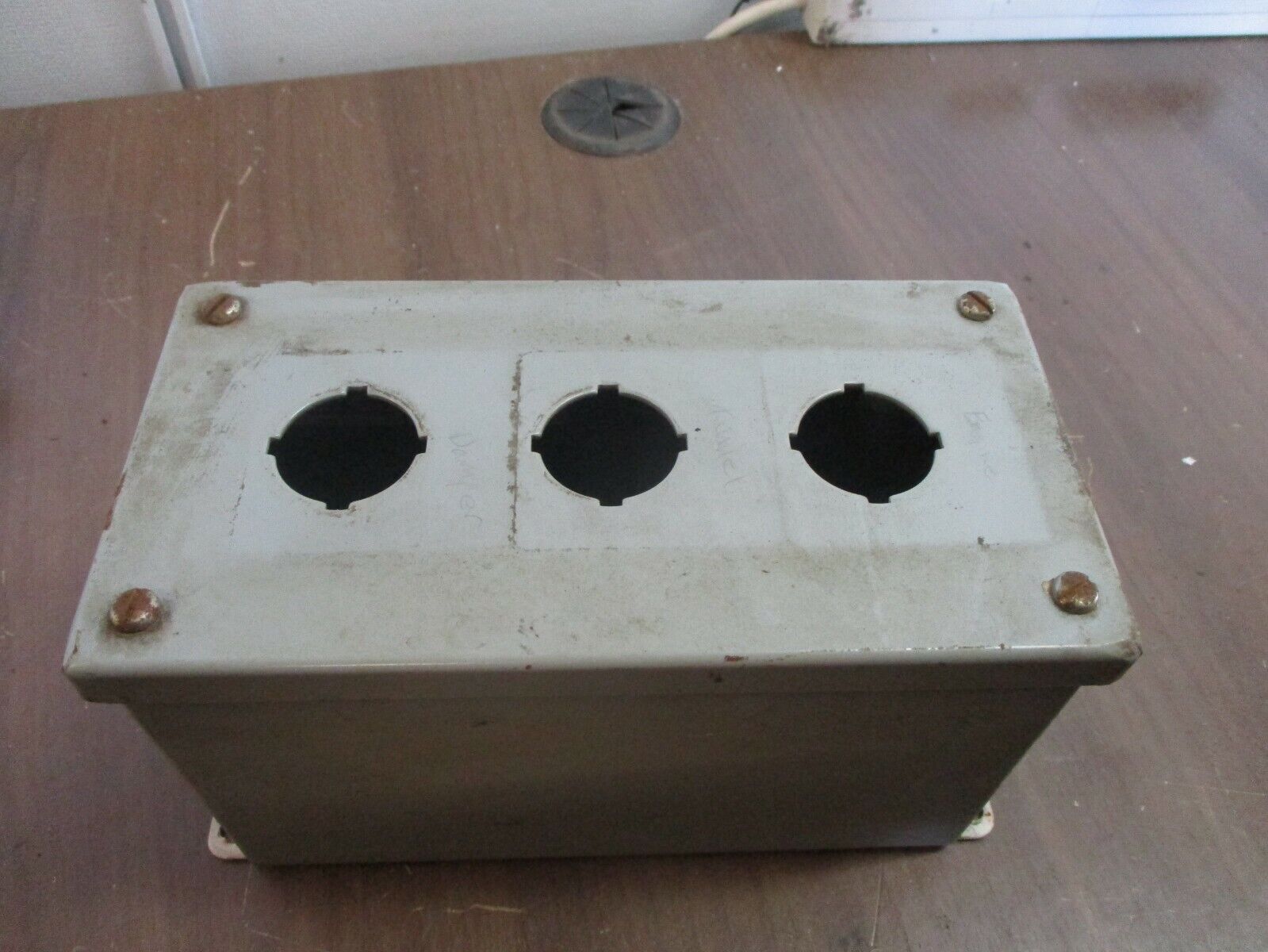 Hoffman Pushbutton Enclosure E3PBX 3-Position Used