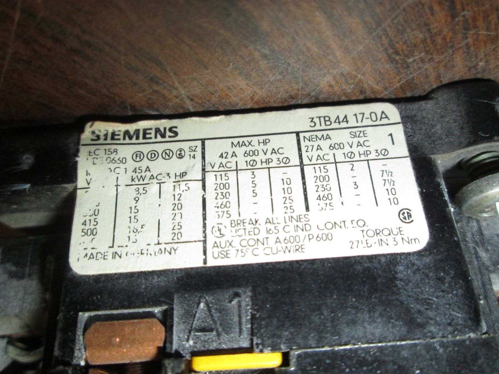 Siemens Contactor 3TB44 17-0A; 3UA52 00-0K 0,8-1,25A 120V Coil 42A 600V Used