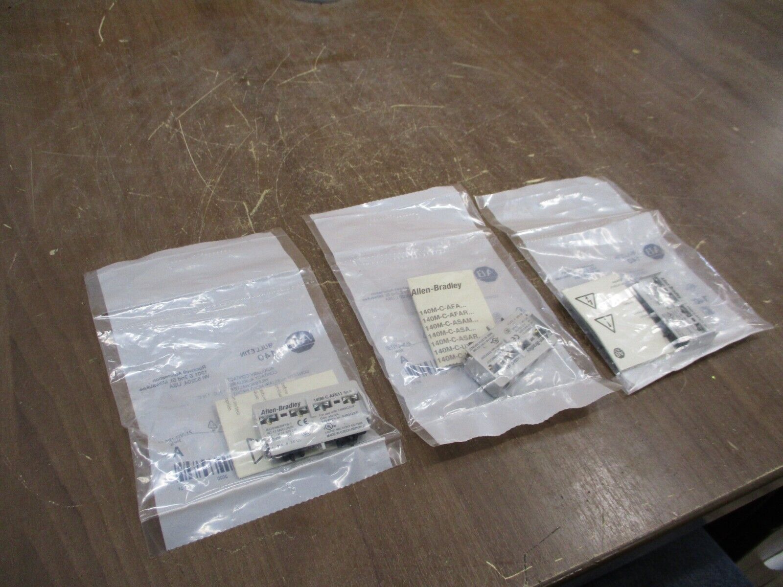 Allen-Bradley Aux Contact 140M-C-AFA11 Ser. A 1 N.O. 1 N.C. *Lot of 3*