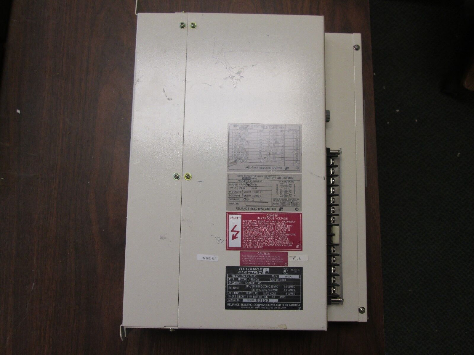 Reliance Brushless AC Servo Drive 3RA2002 Type HR2000 Used