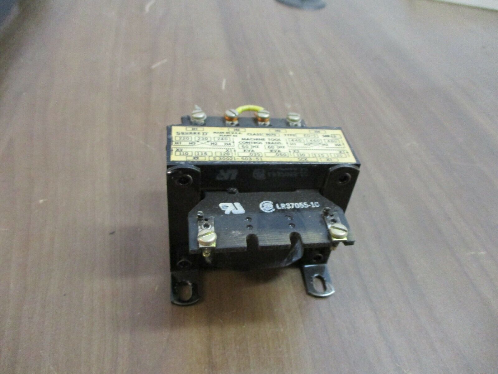 Square D Control Transformer 9070 E0-1 Ser. B 0.050 kVA Pri: 480V Sec: 120V Used