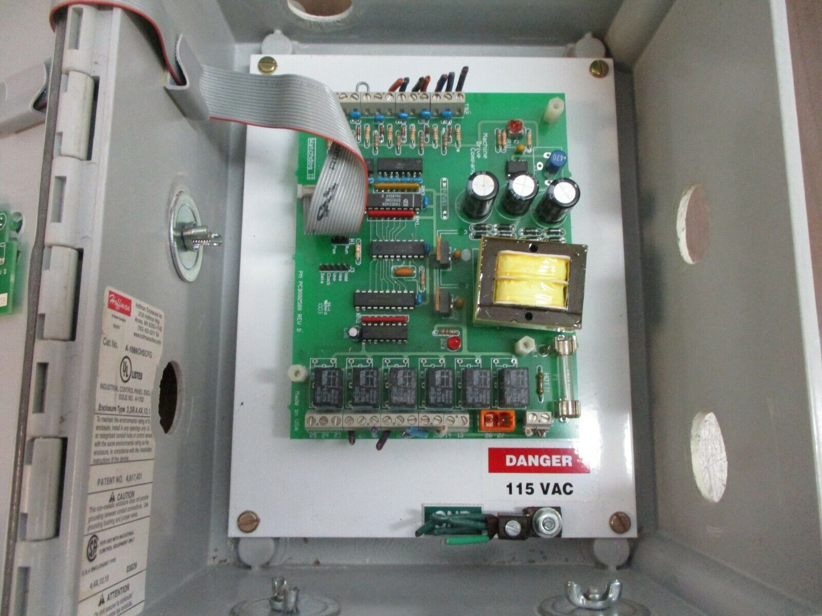Moyno Fluid Detection Control 4230734000 Type: 3,3R,4,4X,12,13 Enclosure Used
