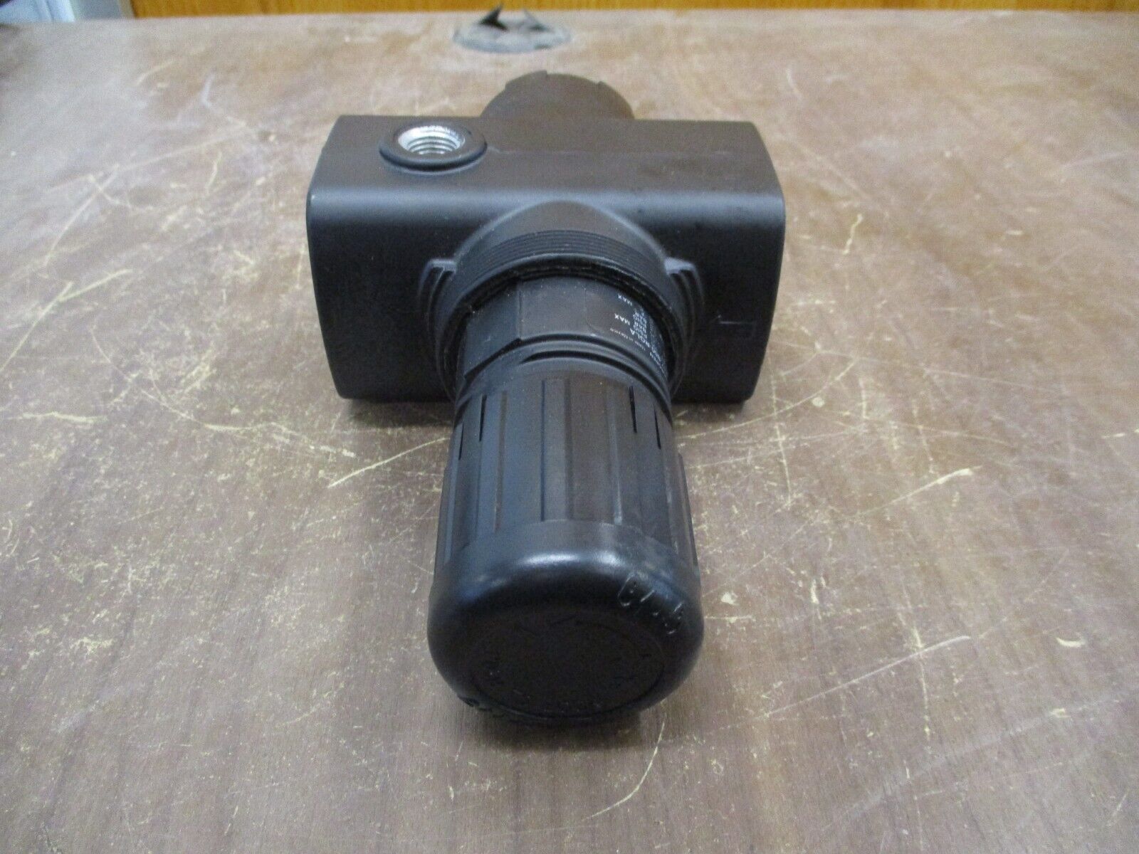 Norgren Regulator R17-B00-RGLA Inlet: 300 PSIG Max Range: 0-125PSIG 175° F Max