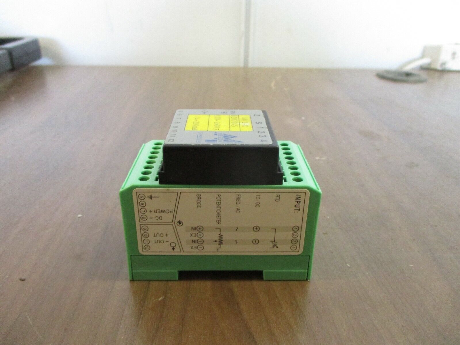 Mescon Transmitter P40 4-20mA 20-160°F Used