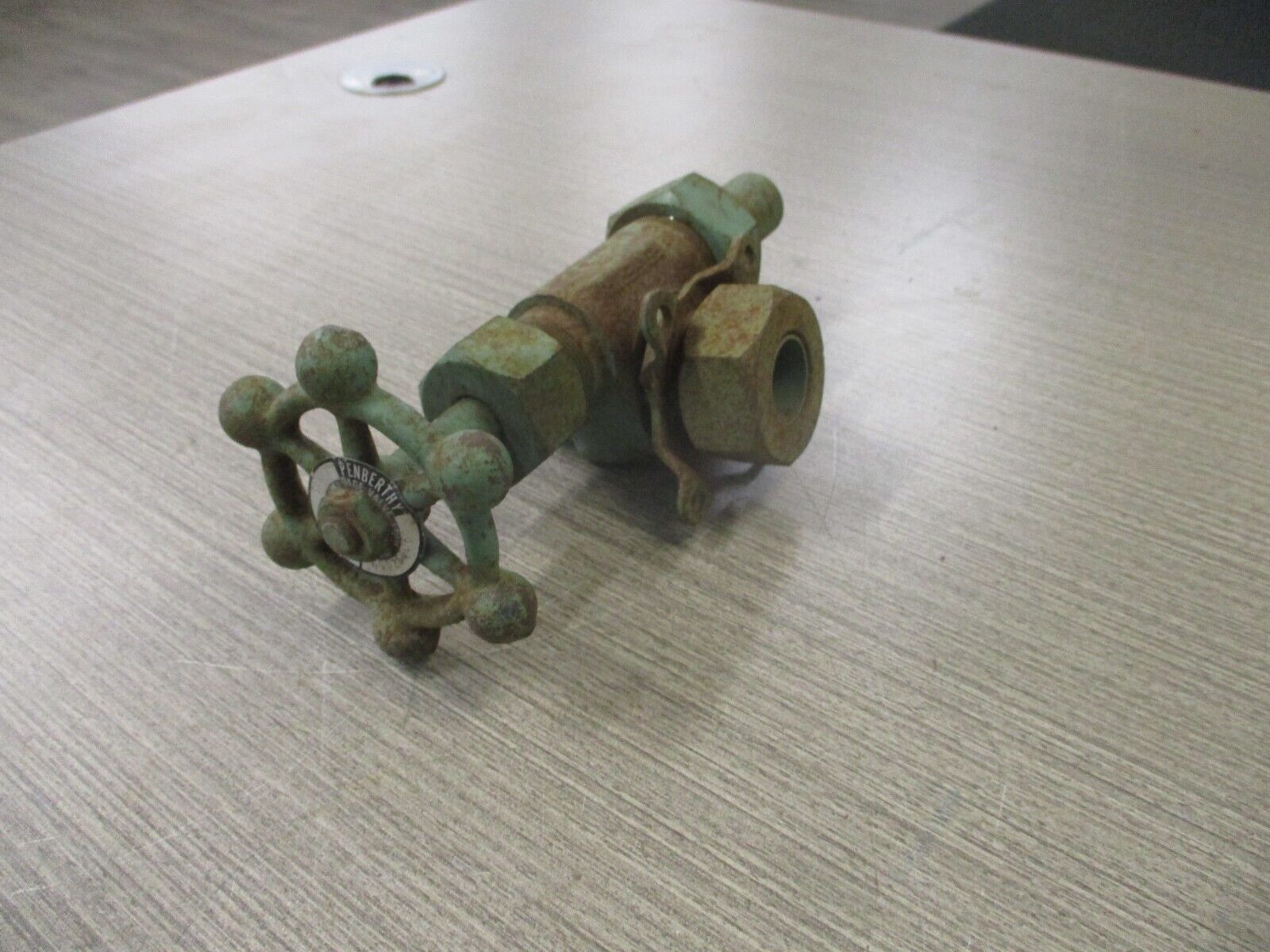 Penberthy 205 Gage Valve 60626006 750PSI Used.