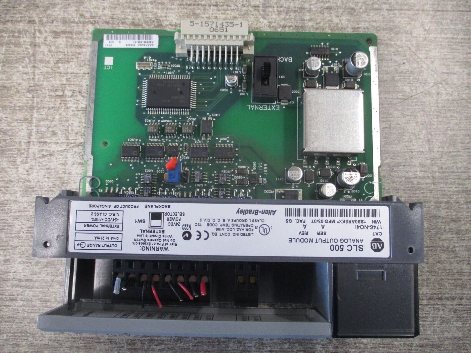 Allen-Bradley SLC500 Analog Output Module 1746-NO4I Ser. A Rev. A Used