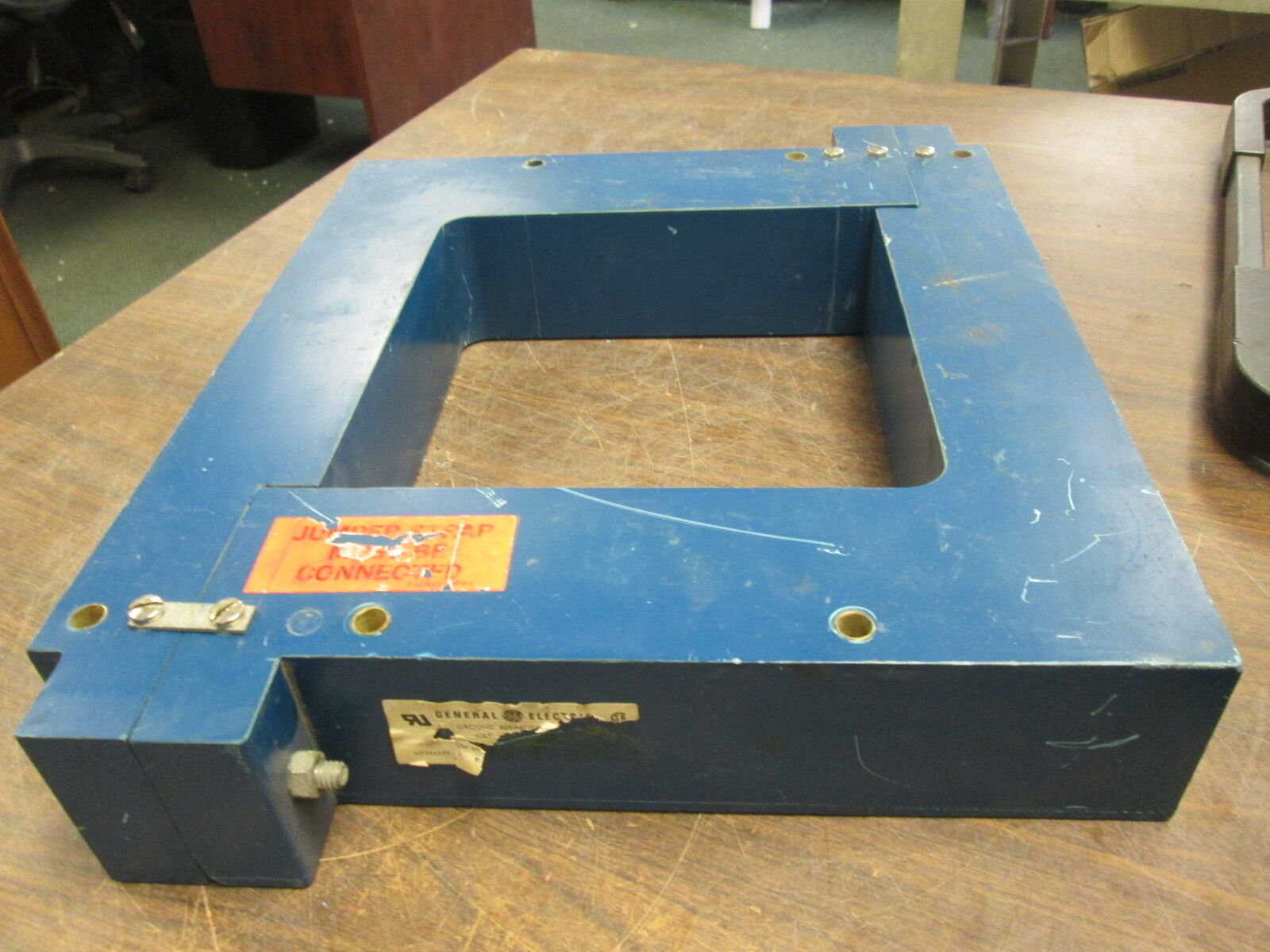 GE Ground Break System TGS0808/TGSR12/TGSMP *Chipped Relay Insulators* Used