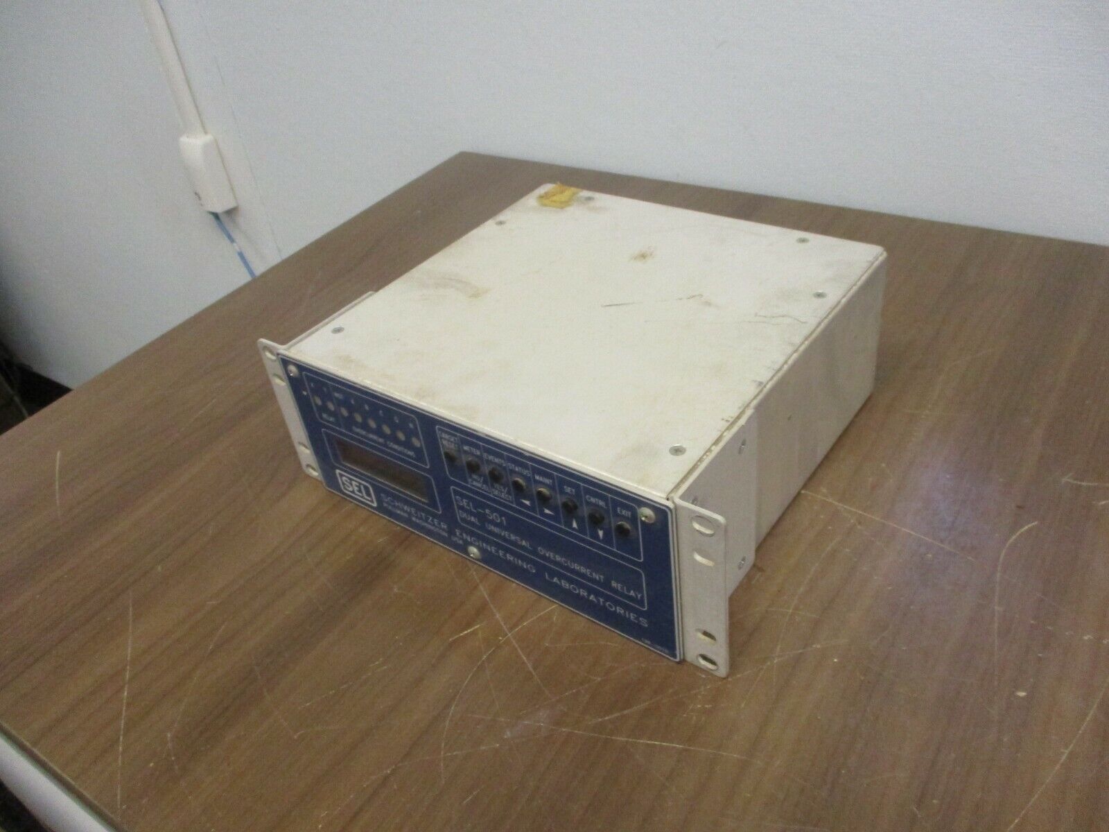 SEL	Model SEL-501 Dual Universal Overcurrent Relay 501000-4X561XXB Used