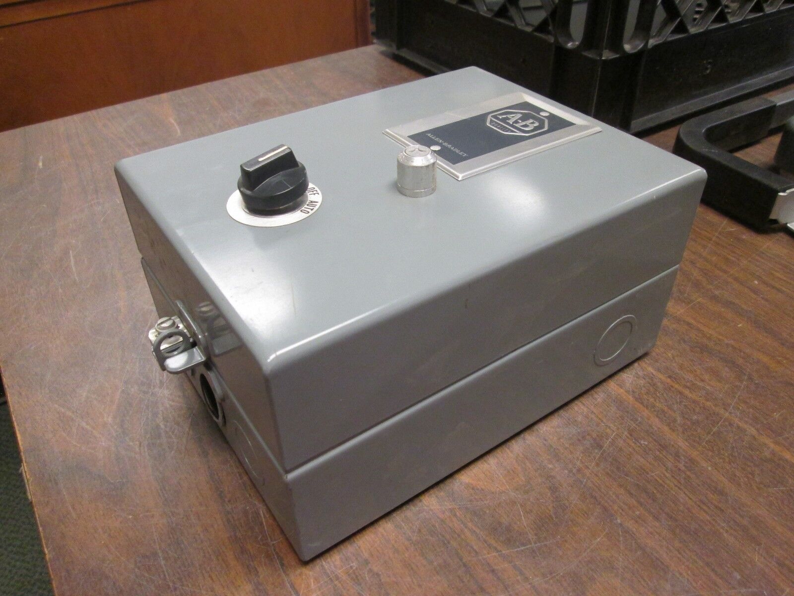 Allen-Bradley Enclosed Starter 509-TOD Size 00 120V Coil Used