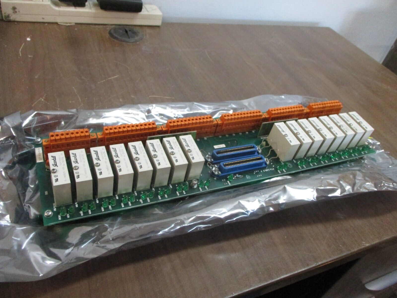 Honeywell Digital Input Module Assembly 51304441-100 24VDC 32PT Used