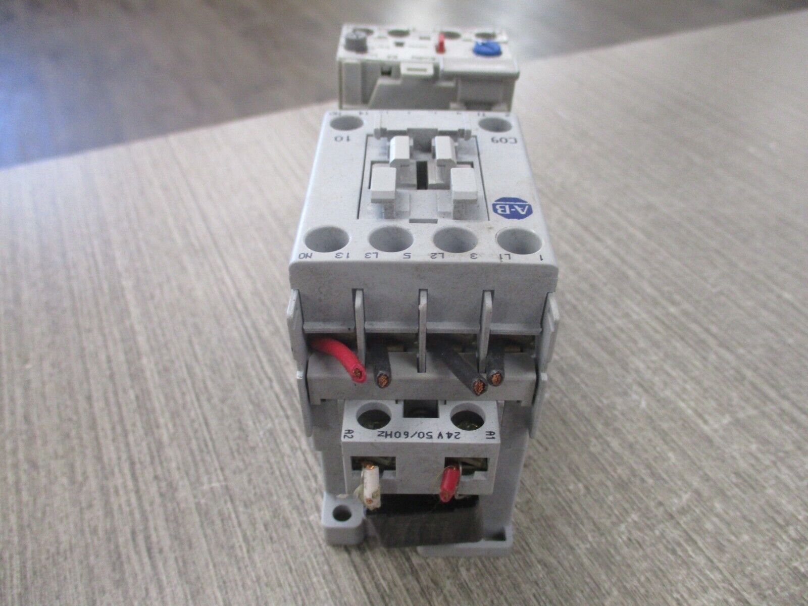 Allen-Bradley Starter 100-C09*10 193-EA1DB Range 1-2.9A 24V Coil Used