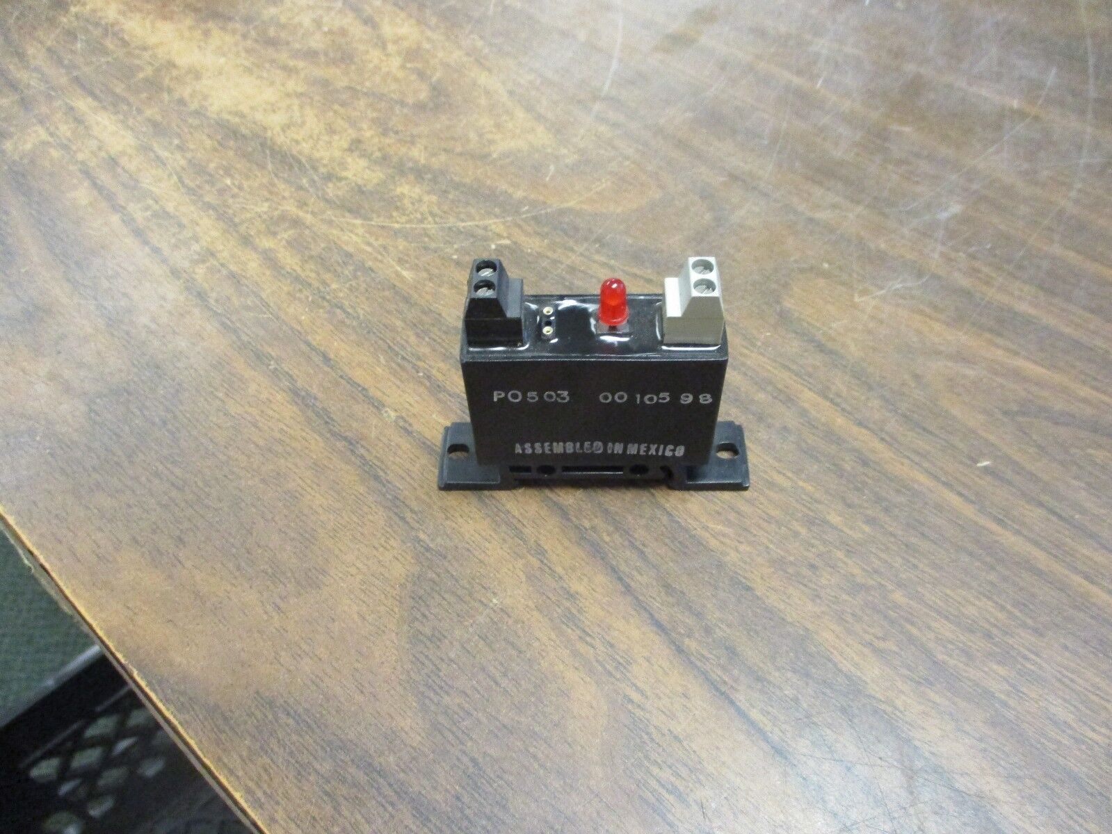 Crouzet Relay Module DR-OAC Input: 3.7-32VDC Used