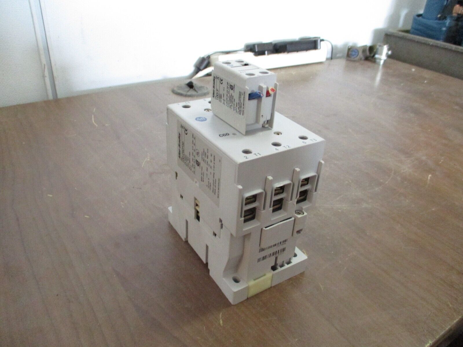 Allen-Bradley Contactor 100-C60*00 Ser. B 120V Coil 60A 600V w/ Aux Contact Used