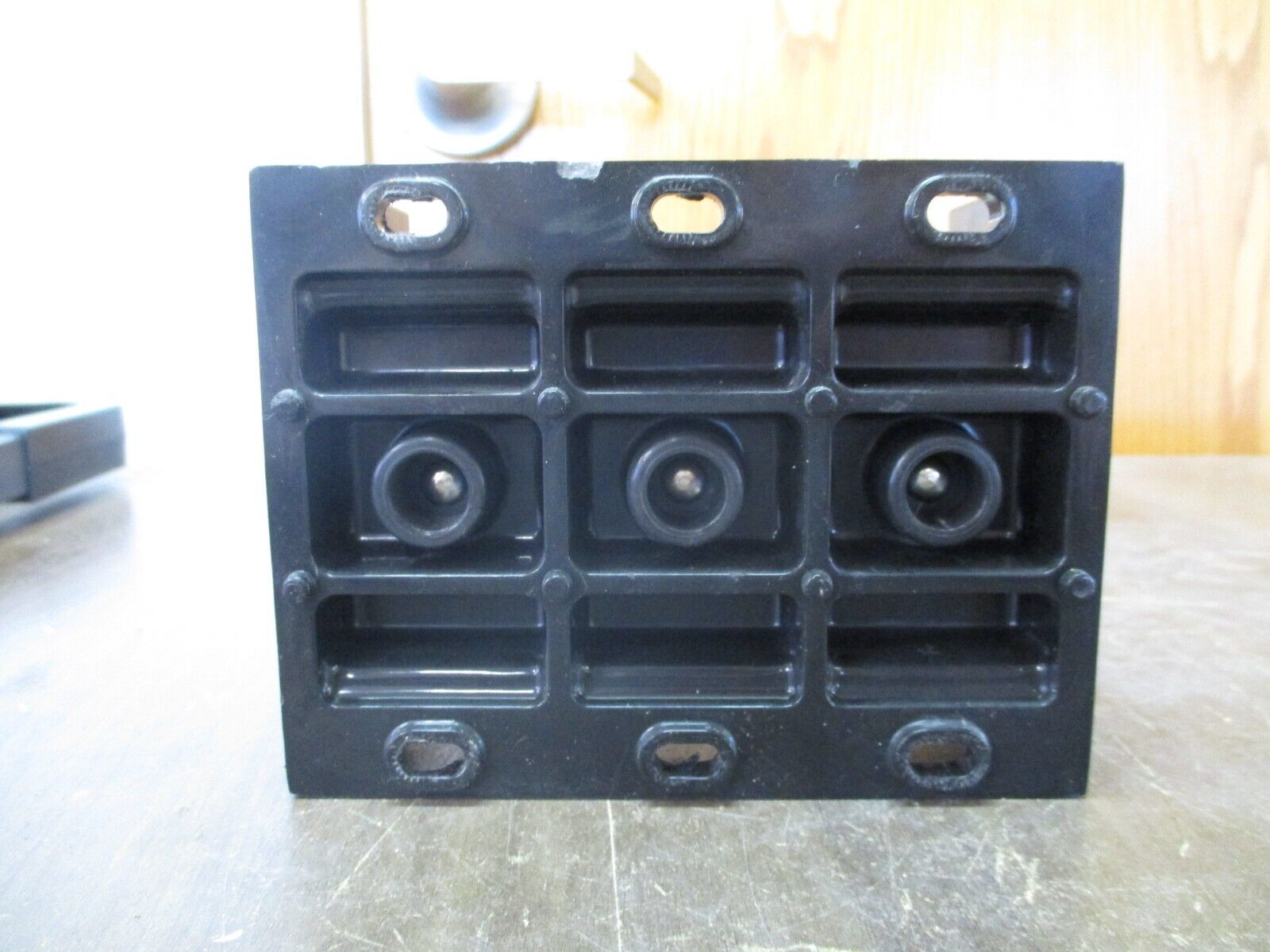 Buss Power Distribution Block 16394-3 400A 600V 3P Line: 1/2-13 STUD Used