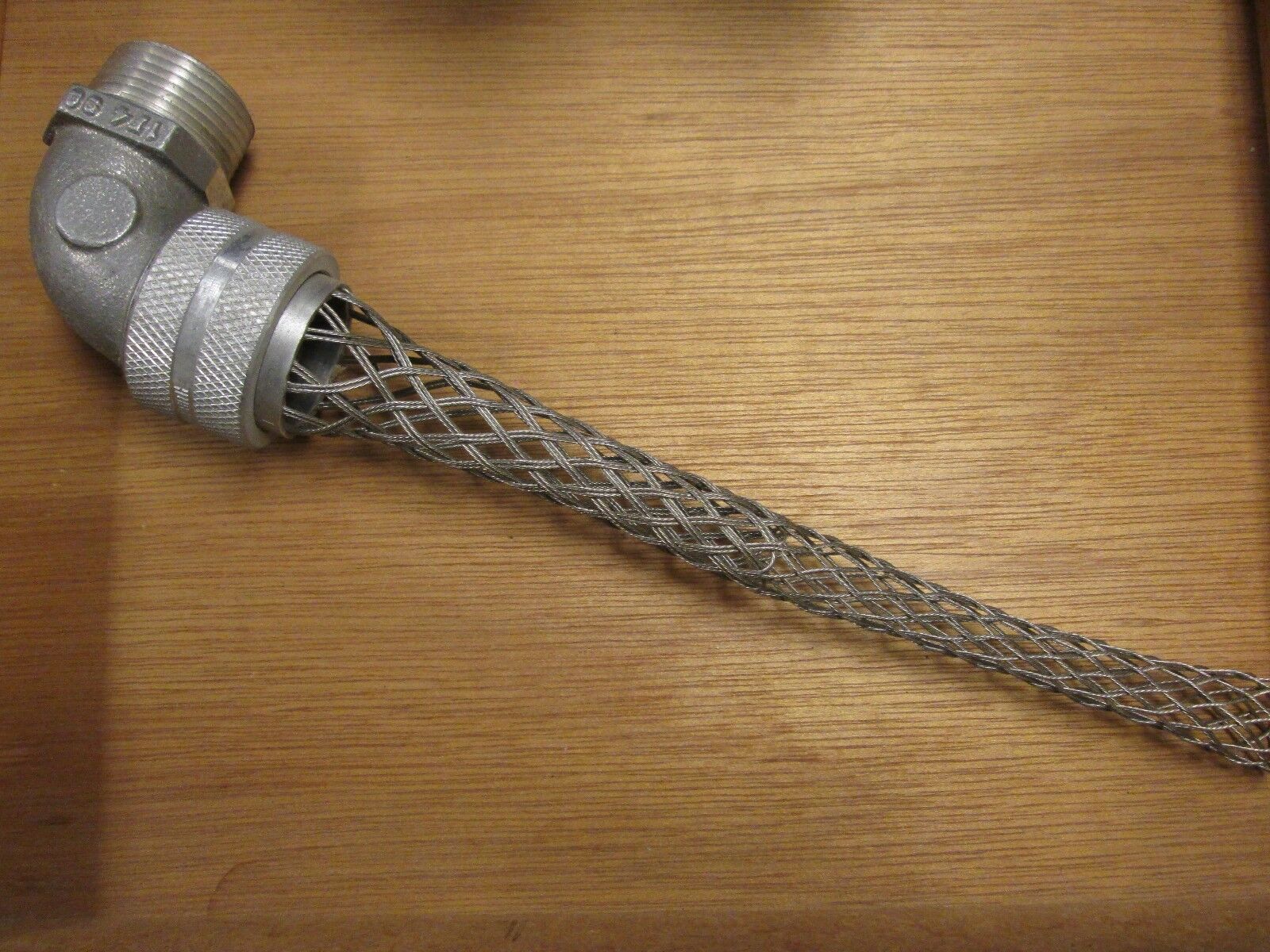 Kellems Grip with Male 90° Connector 074-01-091 size 1" Wire Range .875-1.00"
