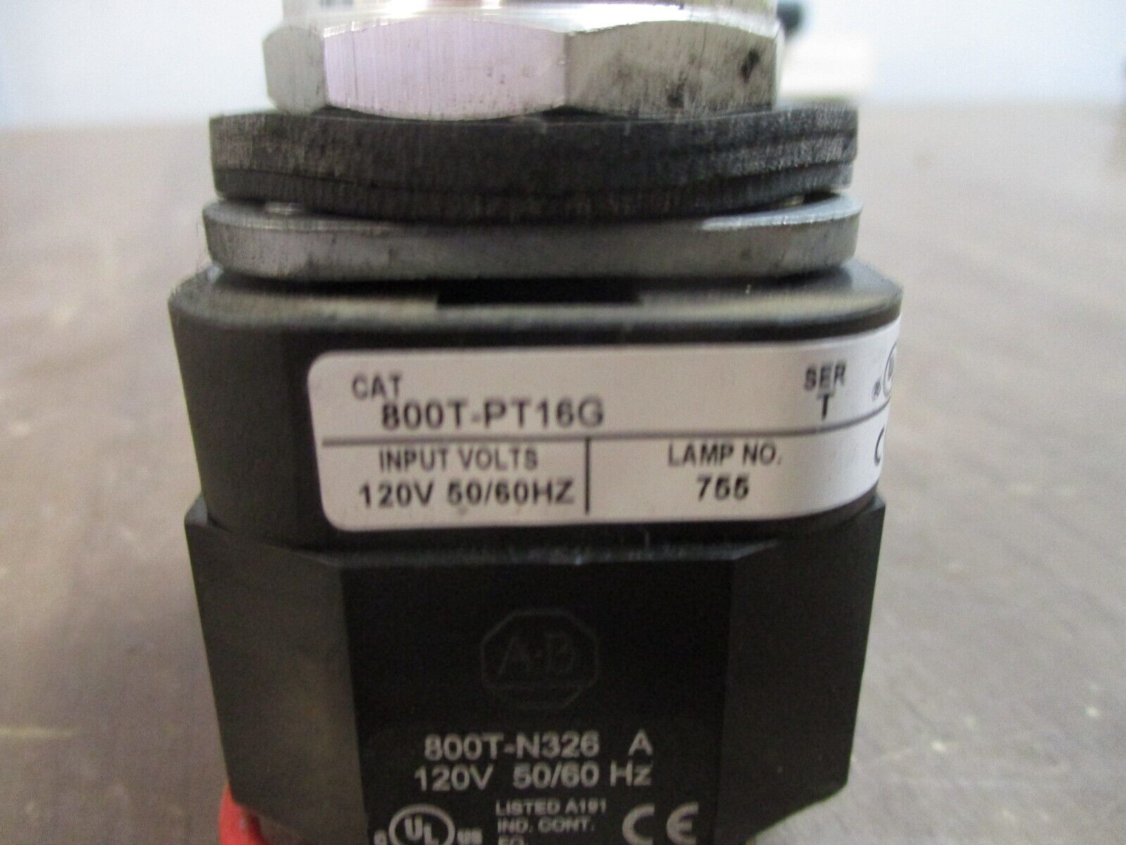 Allen-Bradley Pilot Light 800T-PT16G Type 4,13 120V Ser T Green Lens Used
