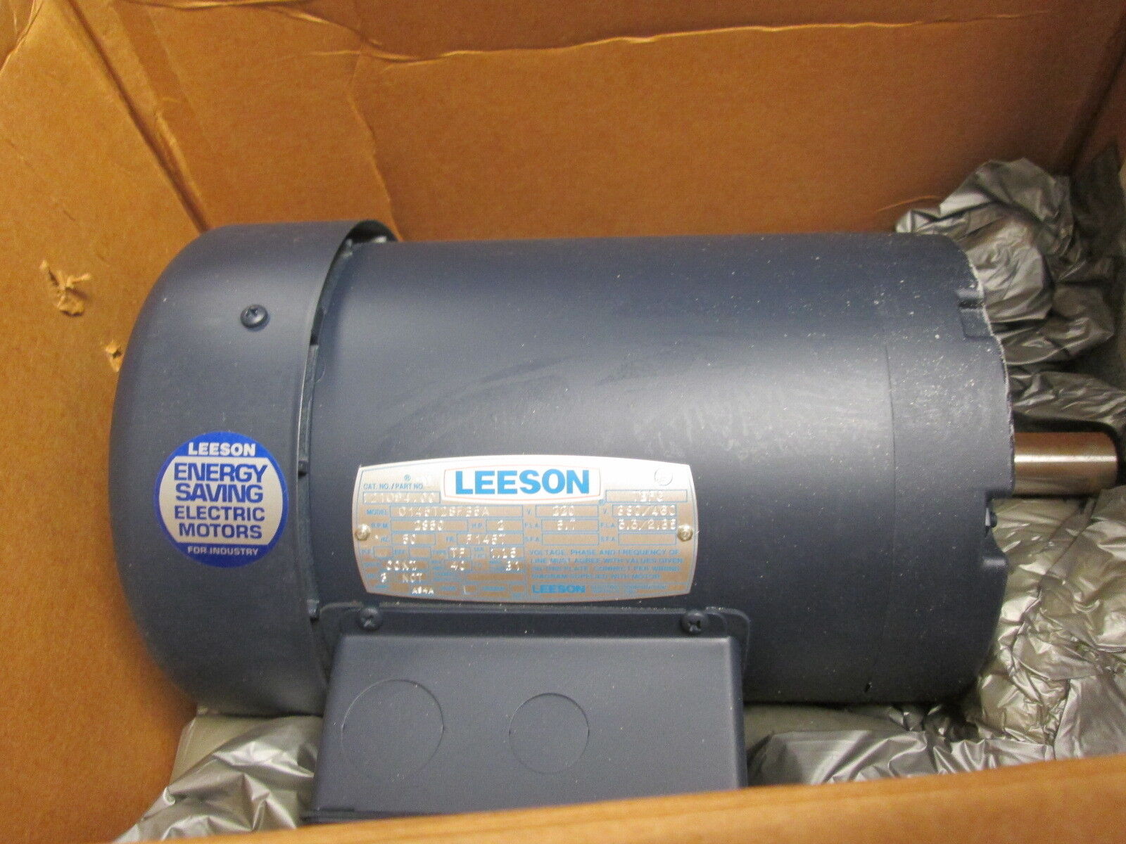 Leeson C145T28FB5A AC Motor 121094.00 2HP 2850RPM FR:F145T ENCL:TEFC New Surplus
