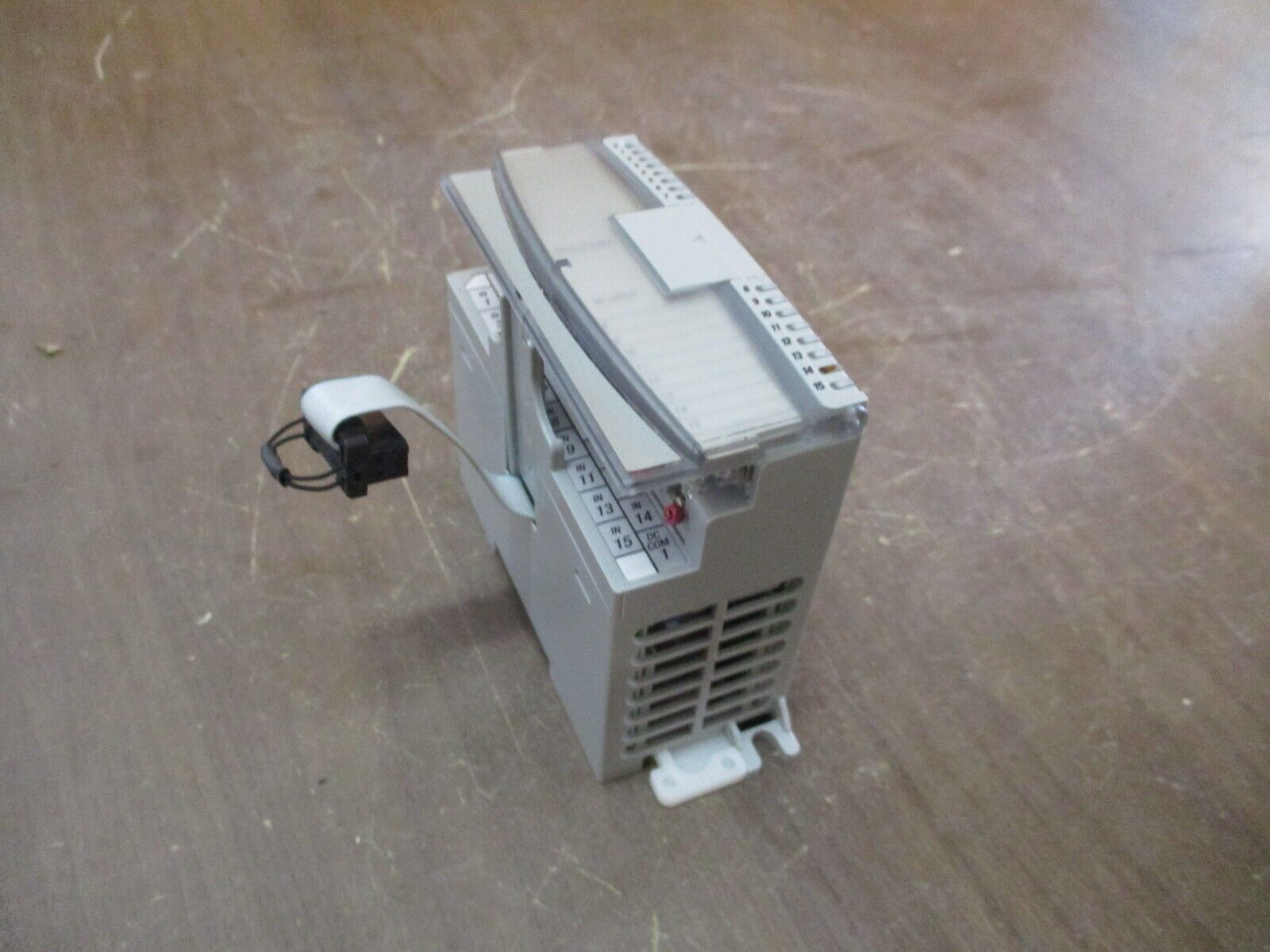 Allen-Bradley MicroLogix Sink/Source Input Module 1762-IQ16 Ser. B Rev. B 24VDC