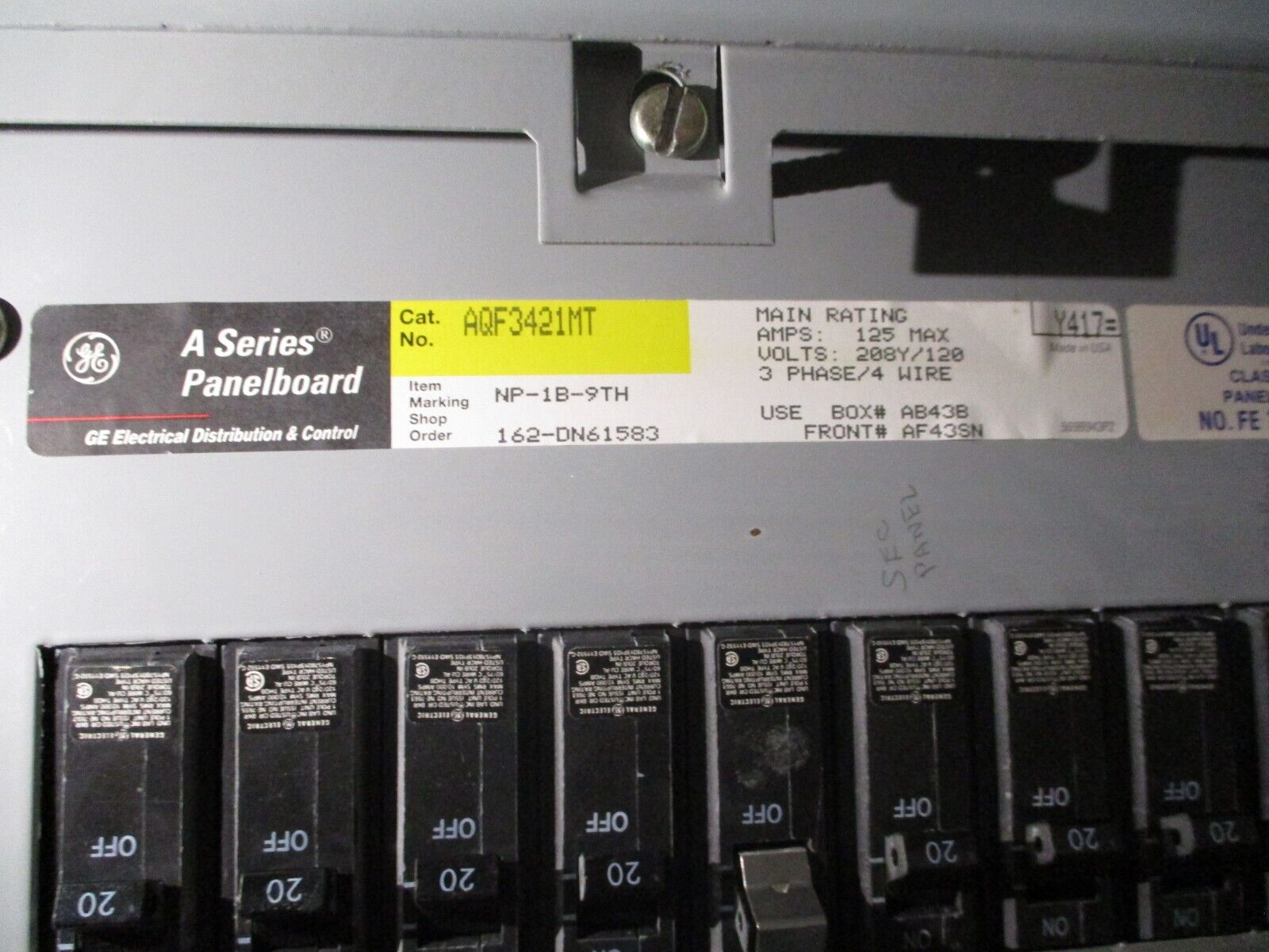 GE Main Lug Breaker Panel AQF3421MT 125A Max 208Y/120V 3Ph 4W 42-Circuit Used