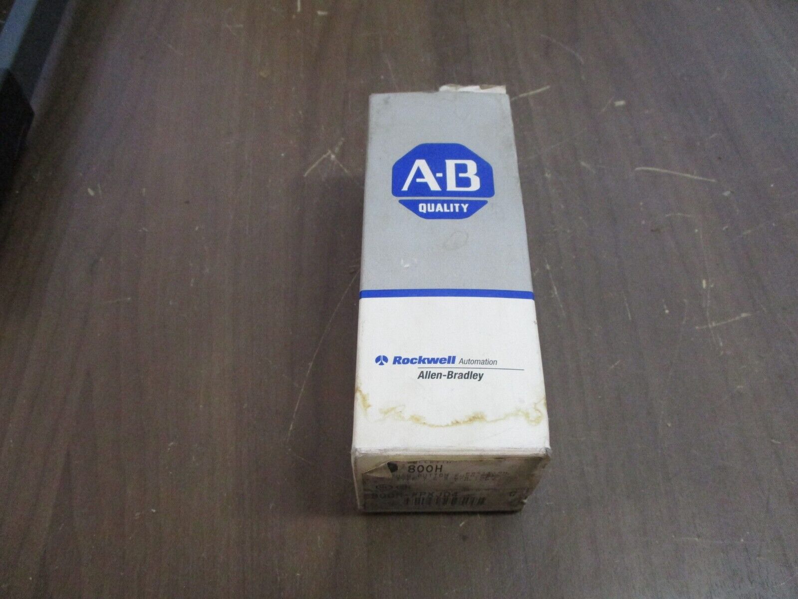 Allen-Bradley Push Button 800H-FPXJD4 Ser. C Type 7&9 w/o Cap New Surplus