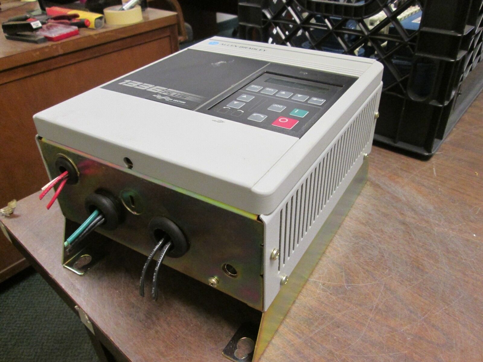 Allen-Bradley 1336 Plus AC Drive w/ L6 Board 1336S-BRF15-AE-DE4 1.5HP Used