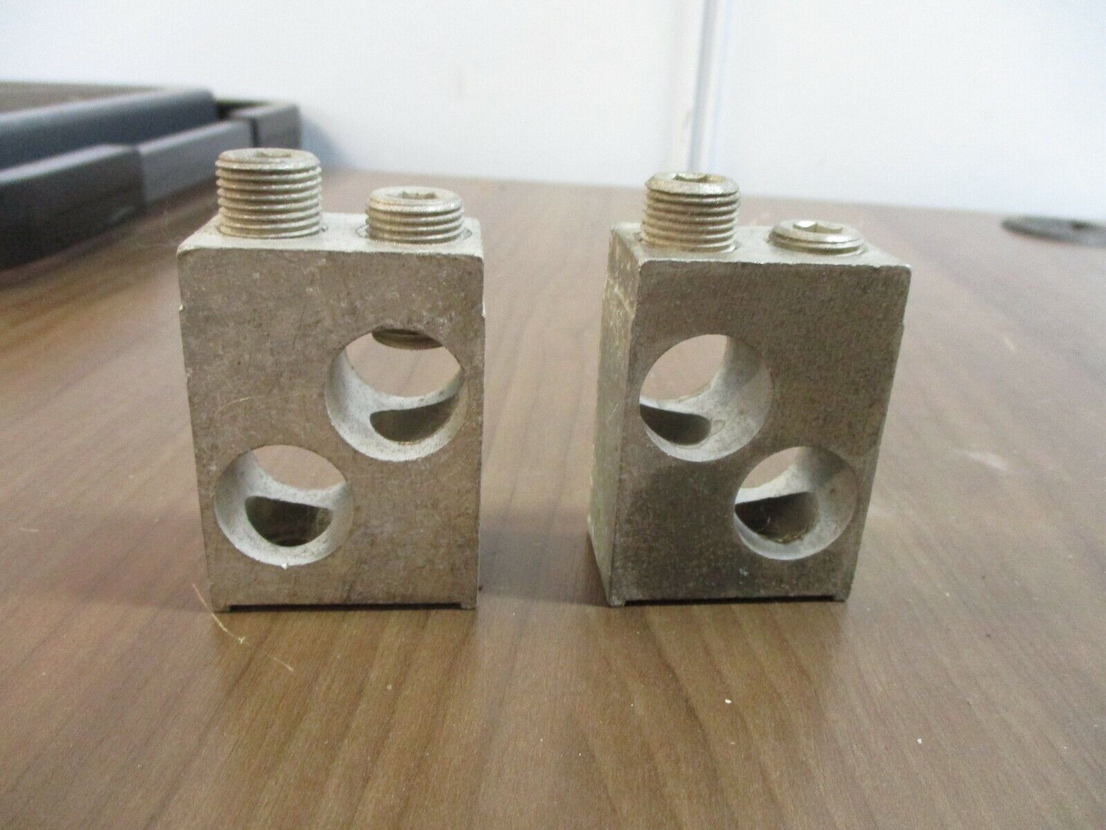 ITE Circuit Breaker Lug TA2J6500 *Lot of 2* Used