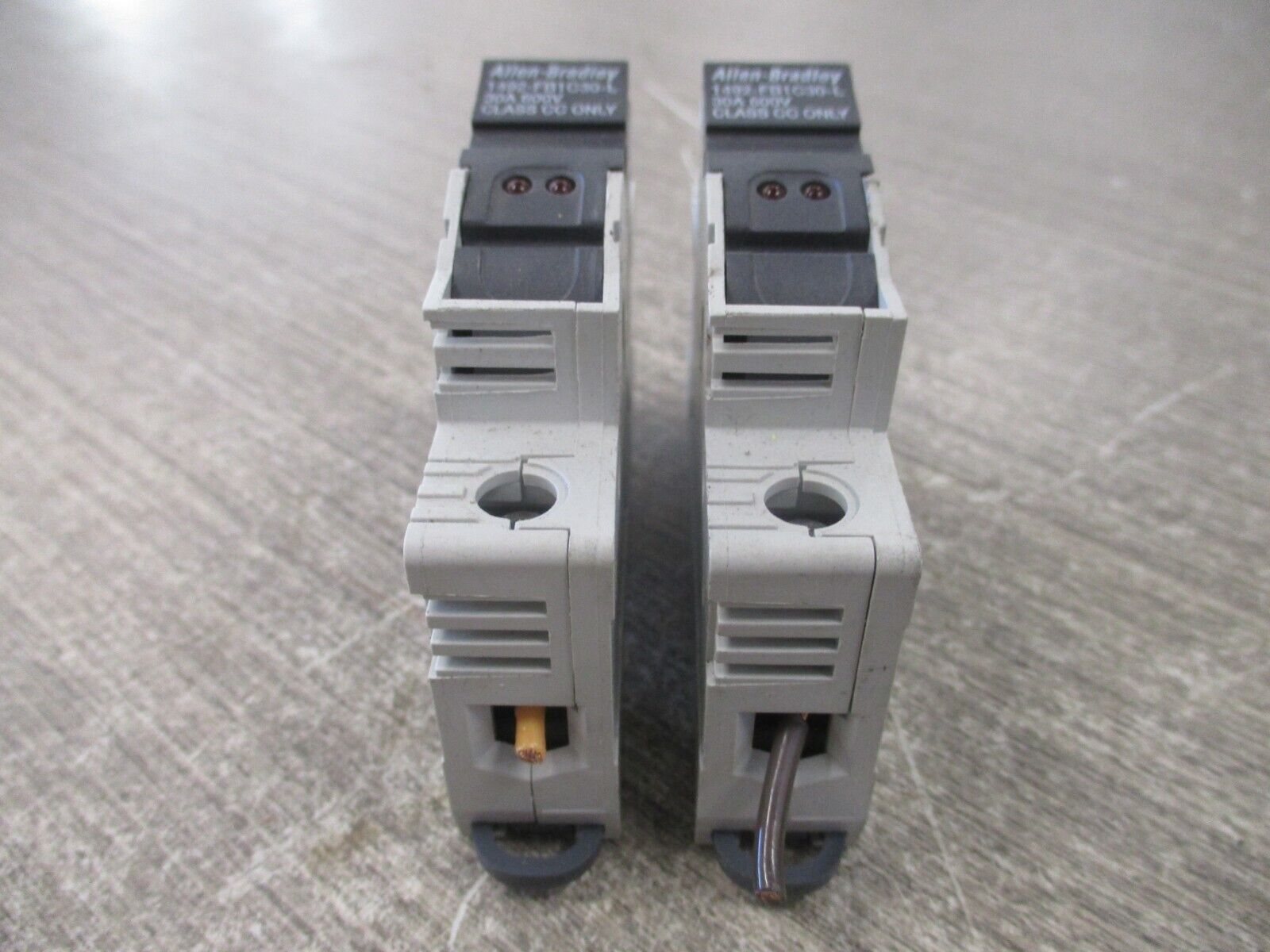 Allen-Bradley Fuse Holder 1492-FB1C30-L 30A 600V 1P *Lot of 2* Used