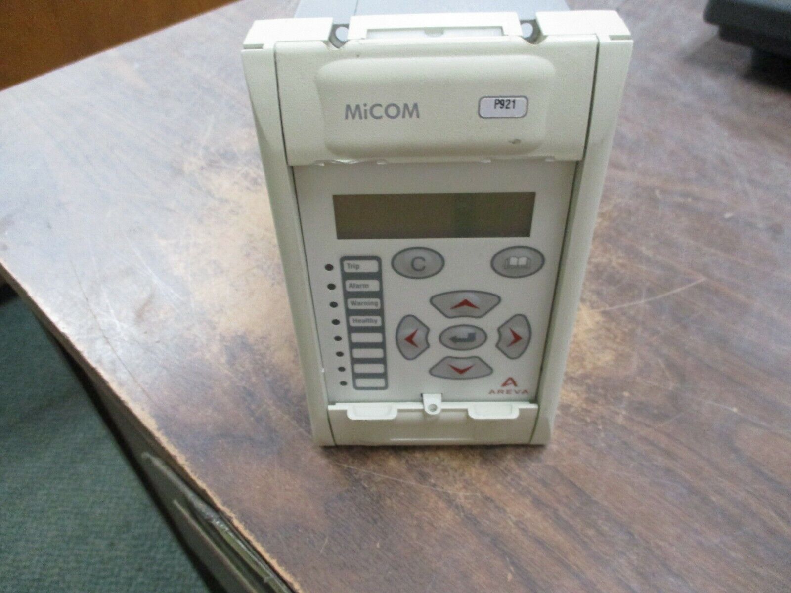 Areva MiCOM Protection Relay P921 0ASM111 Input: 57-130VAC *Chipped Cover* Used
