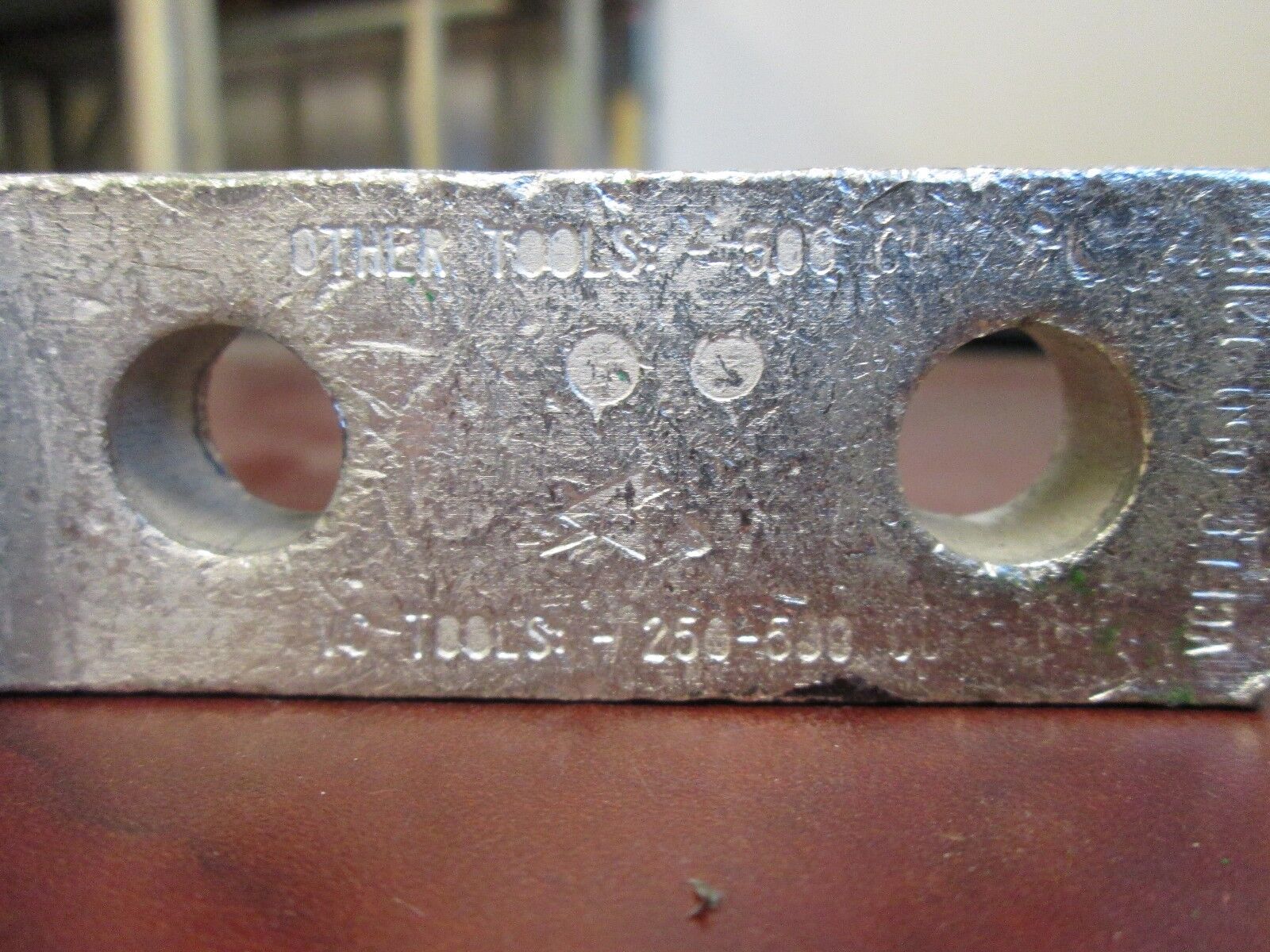 Hubbell Crimp Lug VCE1C-050-12HZ 250-50C MCM 2 Hole *Lot of 3* New Surplus