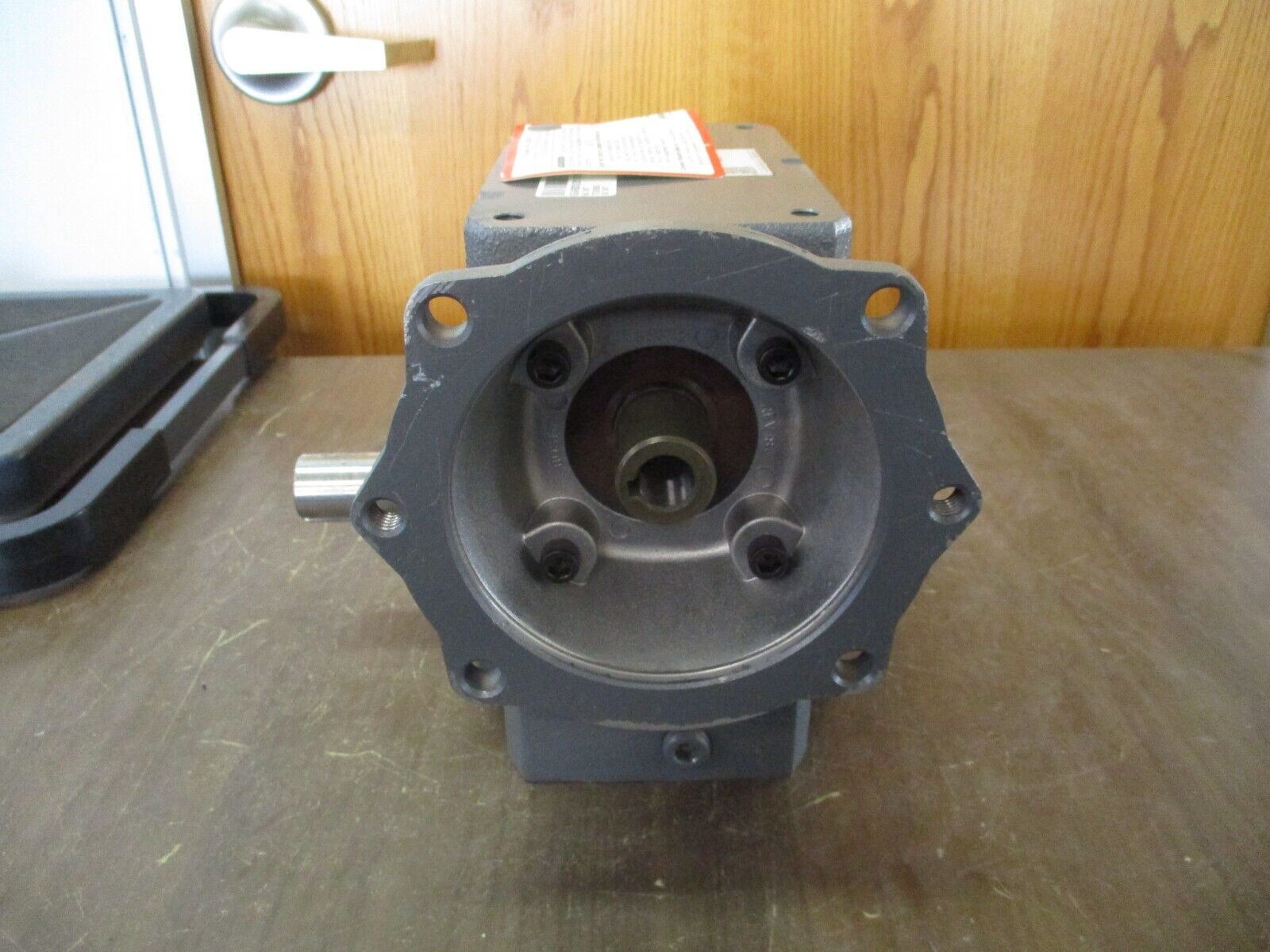 Boston Gear Reducer F726-30-B5-G Ratio 30:1 1.68HP 1521 LB-In Torque Out
