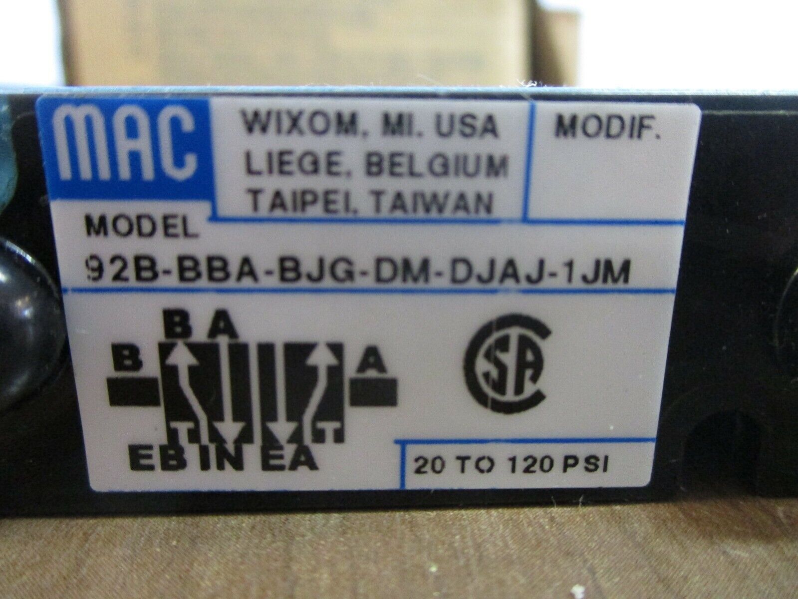 MAC Solenoid Valve 92B-BBA-BJG-DM-DJAJ-1JM New Surplus