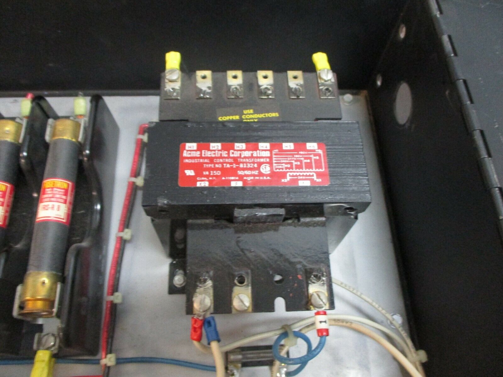 Liskey-Aire HVAC Controller UK8 480V 60Hz 3Ph Used