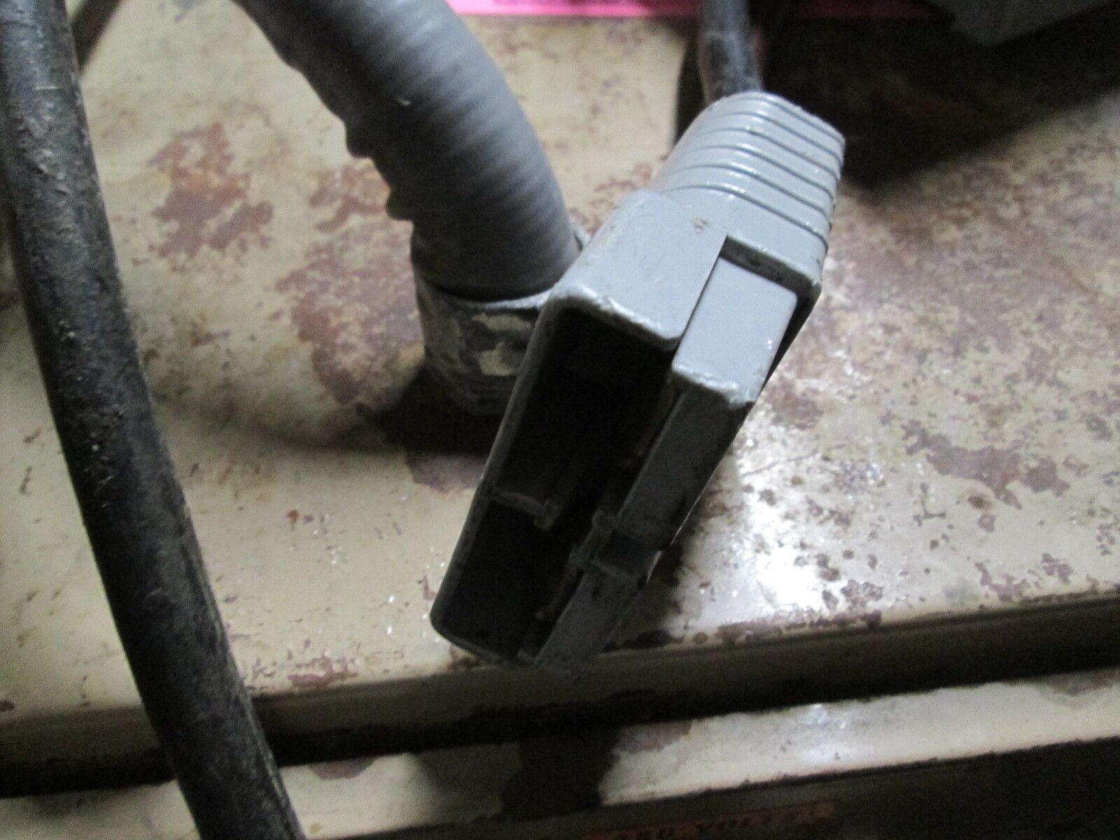 Hertner Auto 5000 Battery Charger 3TD18-775 Used